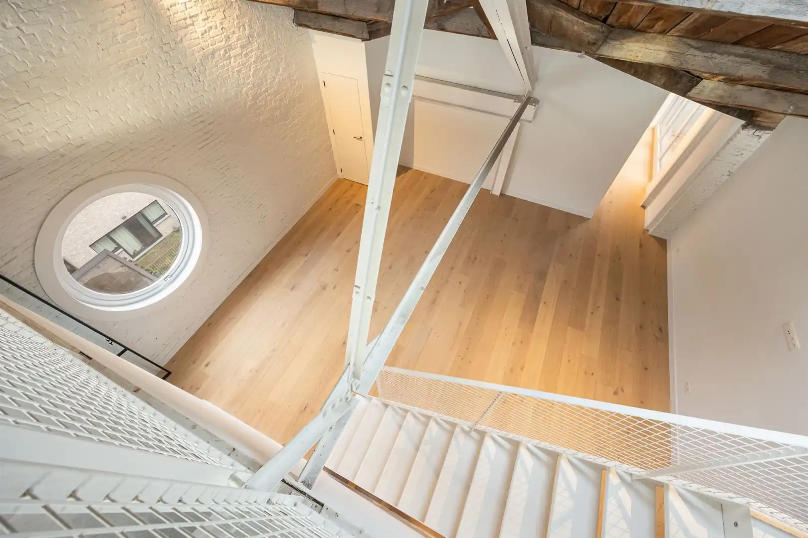 Industriële loft met 3 slaapkamers foto 7