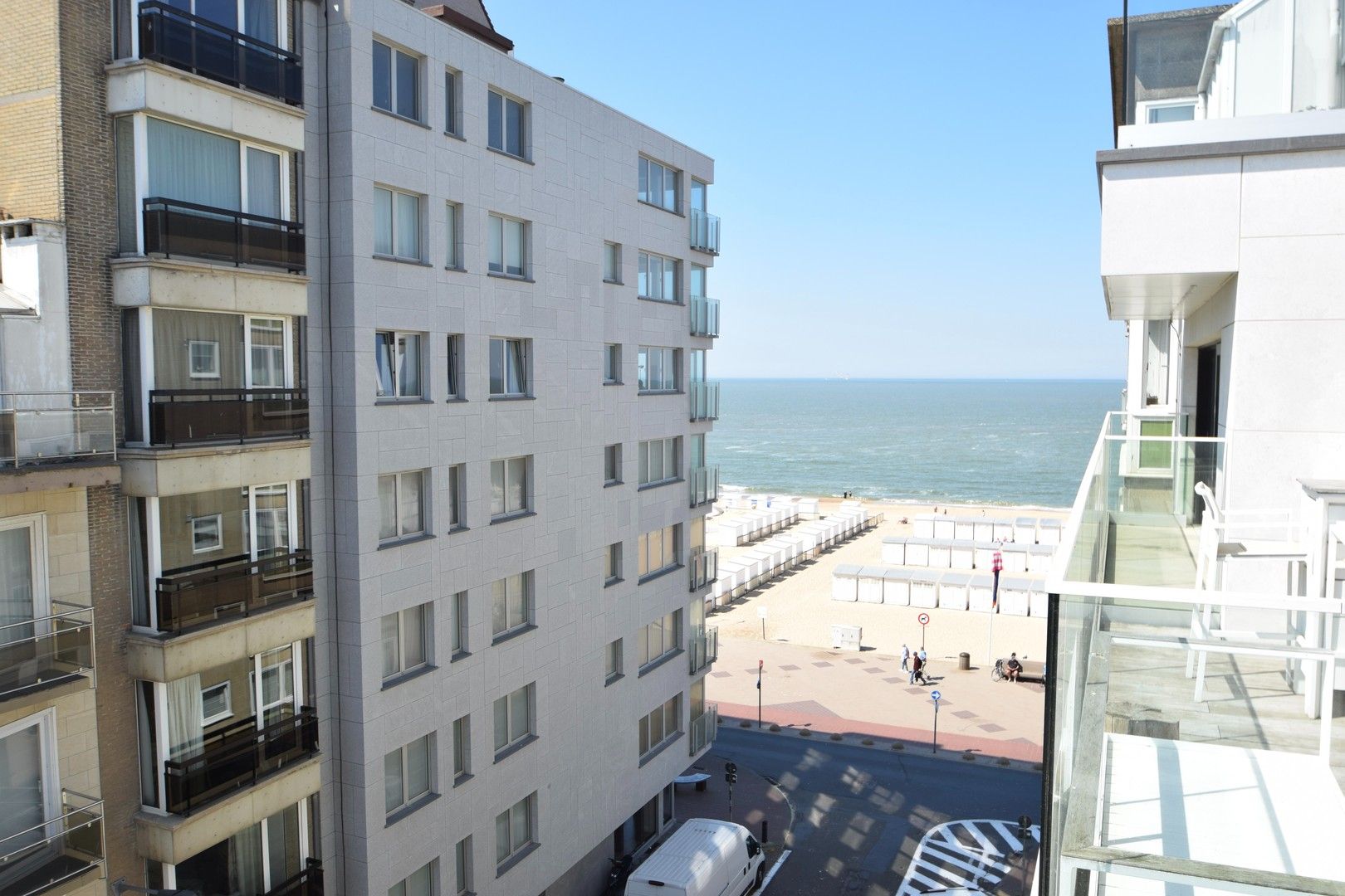 ()=>{if(producerUpdateValueVersion(node),producerAccessed(node),node.value===ERRORED)throw node.error;return node.value} Swolfsstraat 9/51 - 8300 Knokke-Zoute