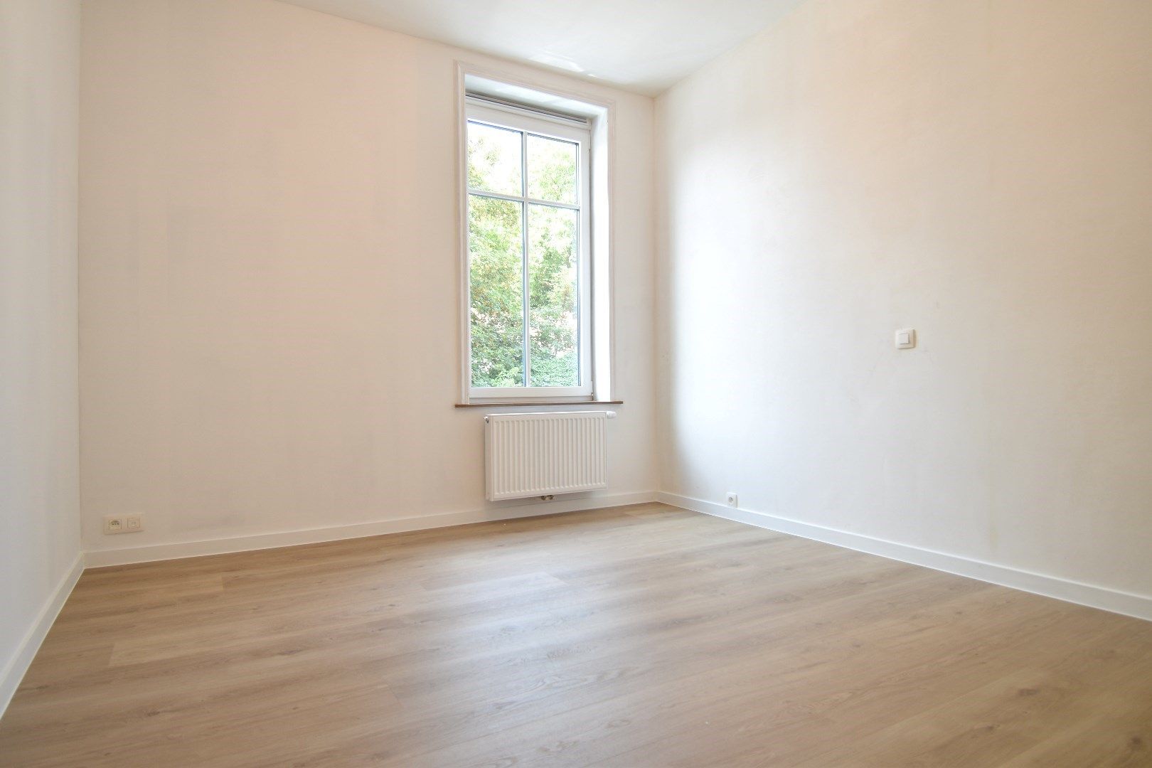 Tot in de puntjes gerenoveerde stadswoning te koop, 3 slaapkamers in hartje Kortrijk foto 7
