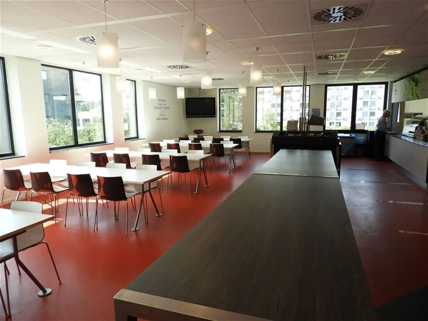 Focus Office Building, strategische ligging, 576m² en 1340m² foto 9