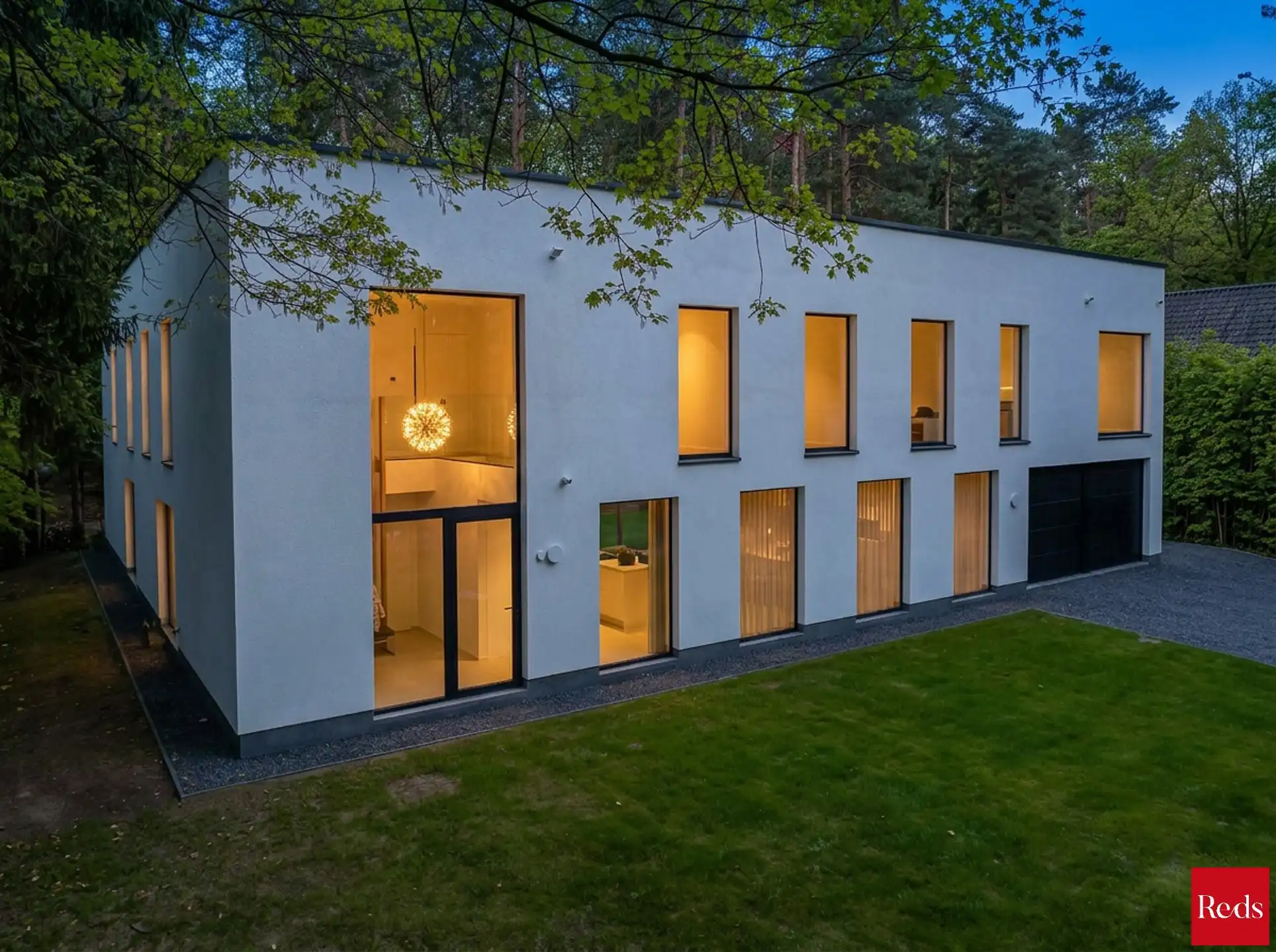 Zeer exclusieve villa in Koningshof - heropgebouwd in 2025 foto 2