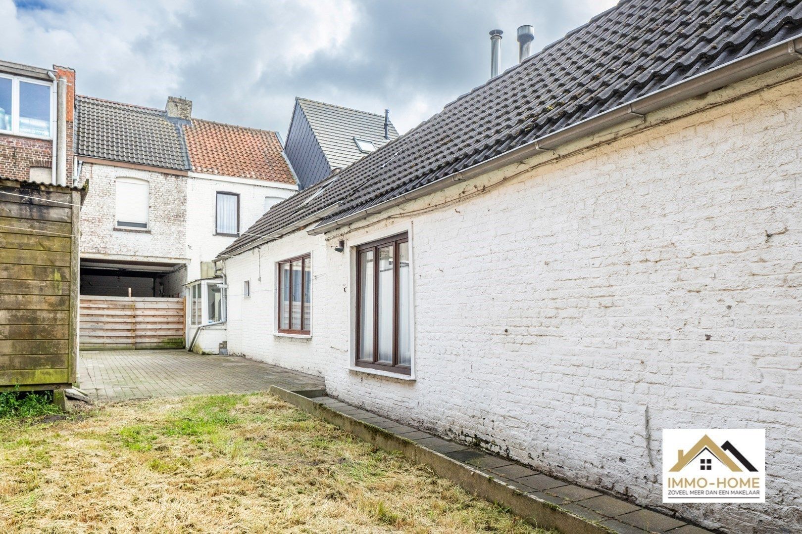 Opgefriste rijwoning met ruime tuin te Destelbergen foto 9