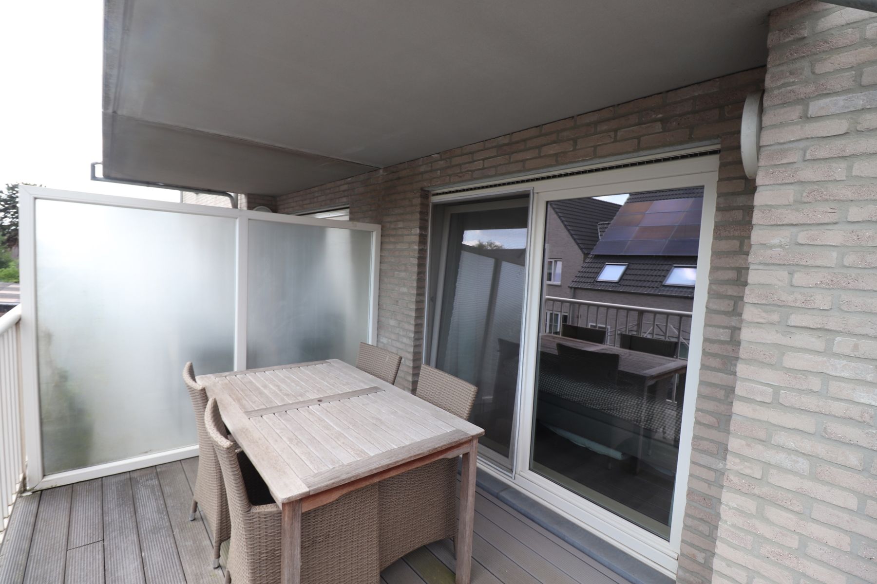 Een recent appartement met 2 slaapkamers, terras en autostaanplaats. foto 15