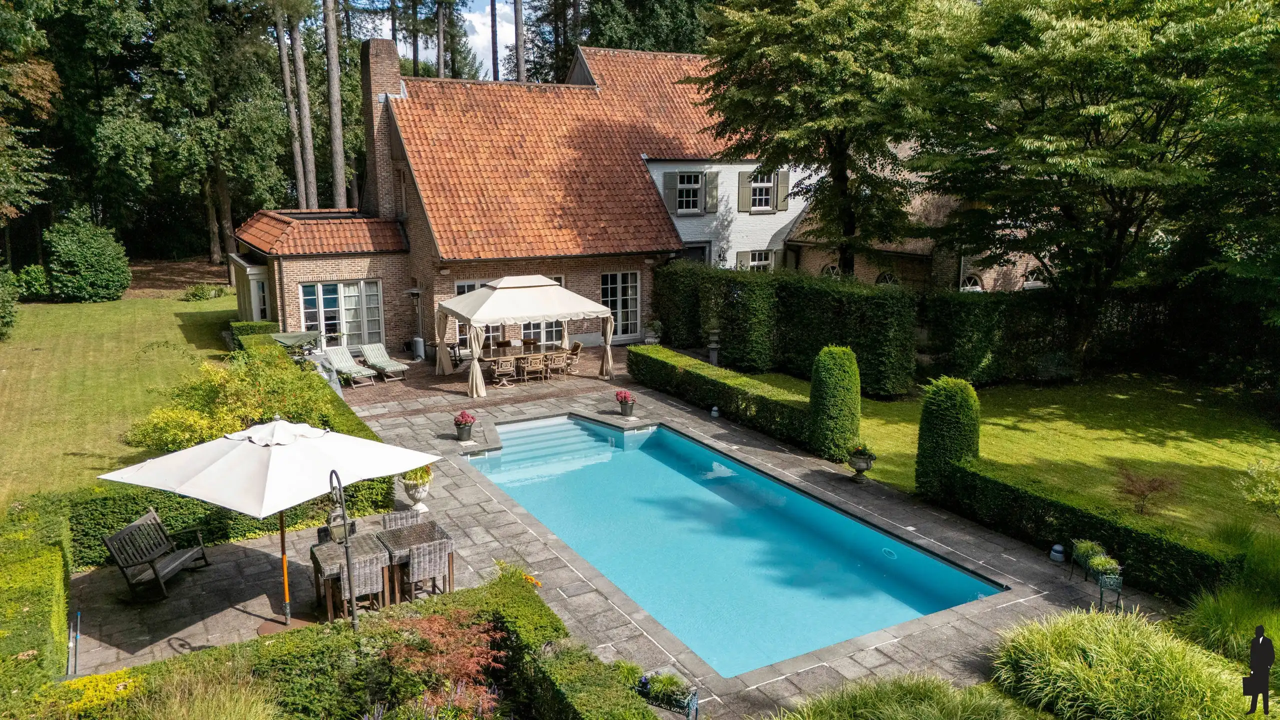 Tijdloze villa met 5 slks, 2 bdks en buitenzwembad foto 34