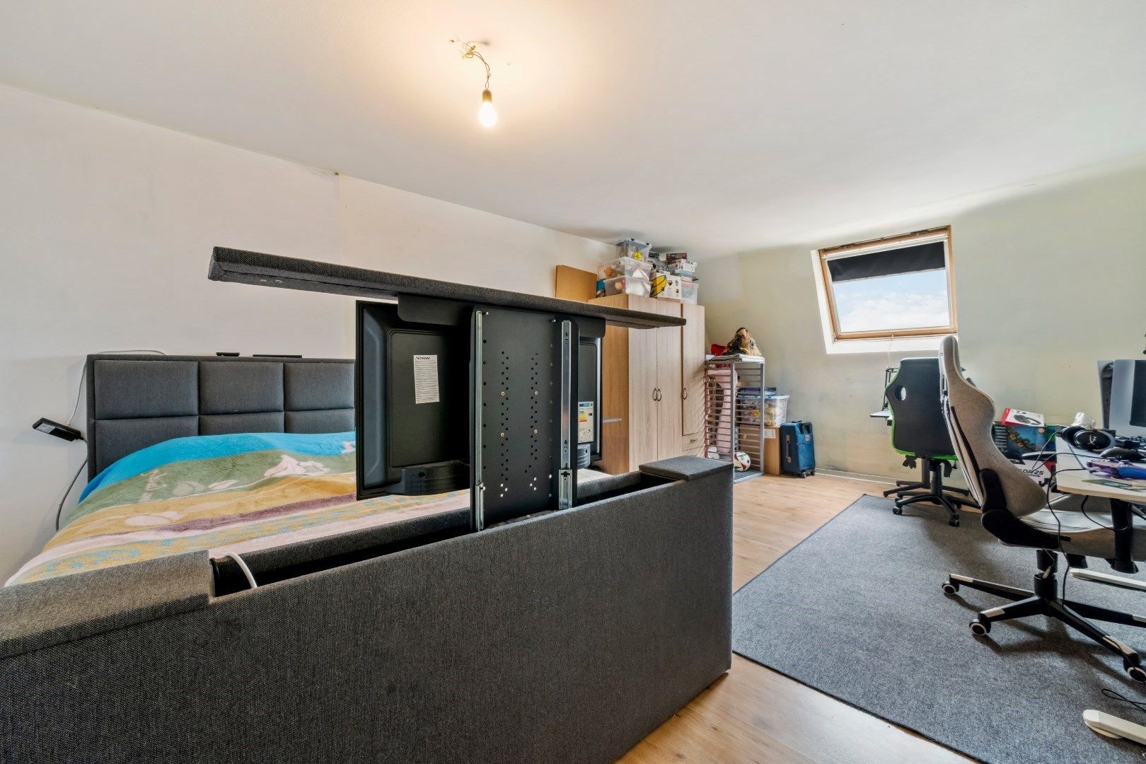 Centraal gelegen appartement met een bewoonbare oppervlakte van 146m²! foto 7