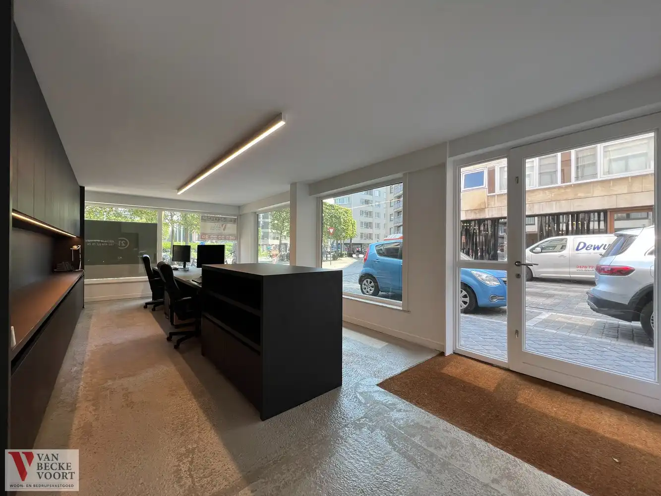 Handelsgelijkvloers 75 m² foto 3