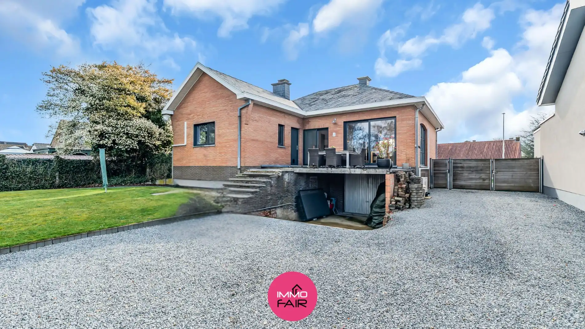 Instapklare bungalow met royale tuin op rustige topligging in Houthalen foto 18