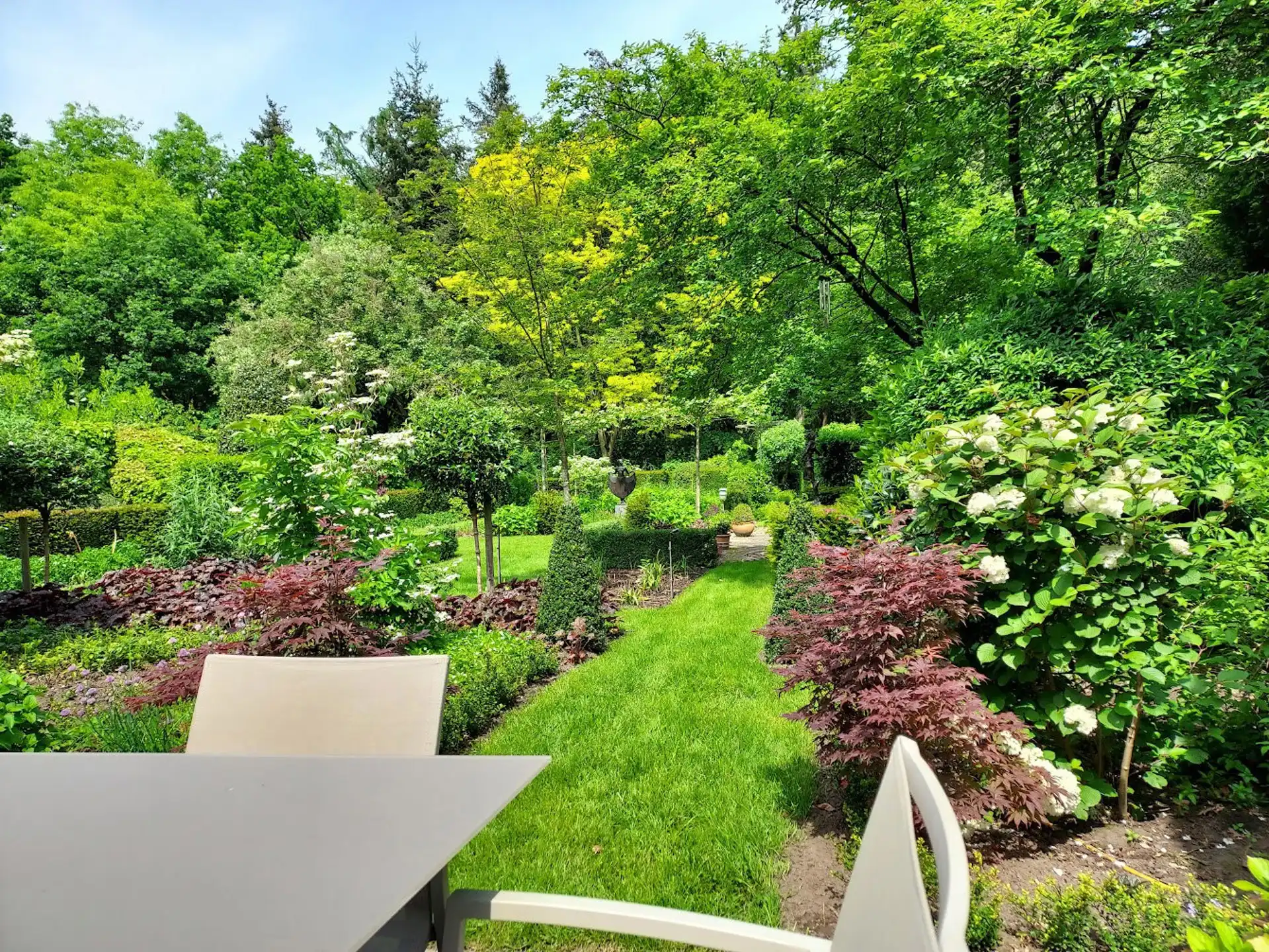 Villa met kantoor en 5 slpk. in groene rand van Turnhout foto 32