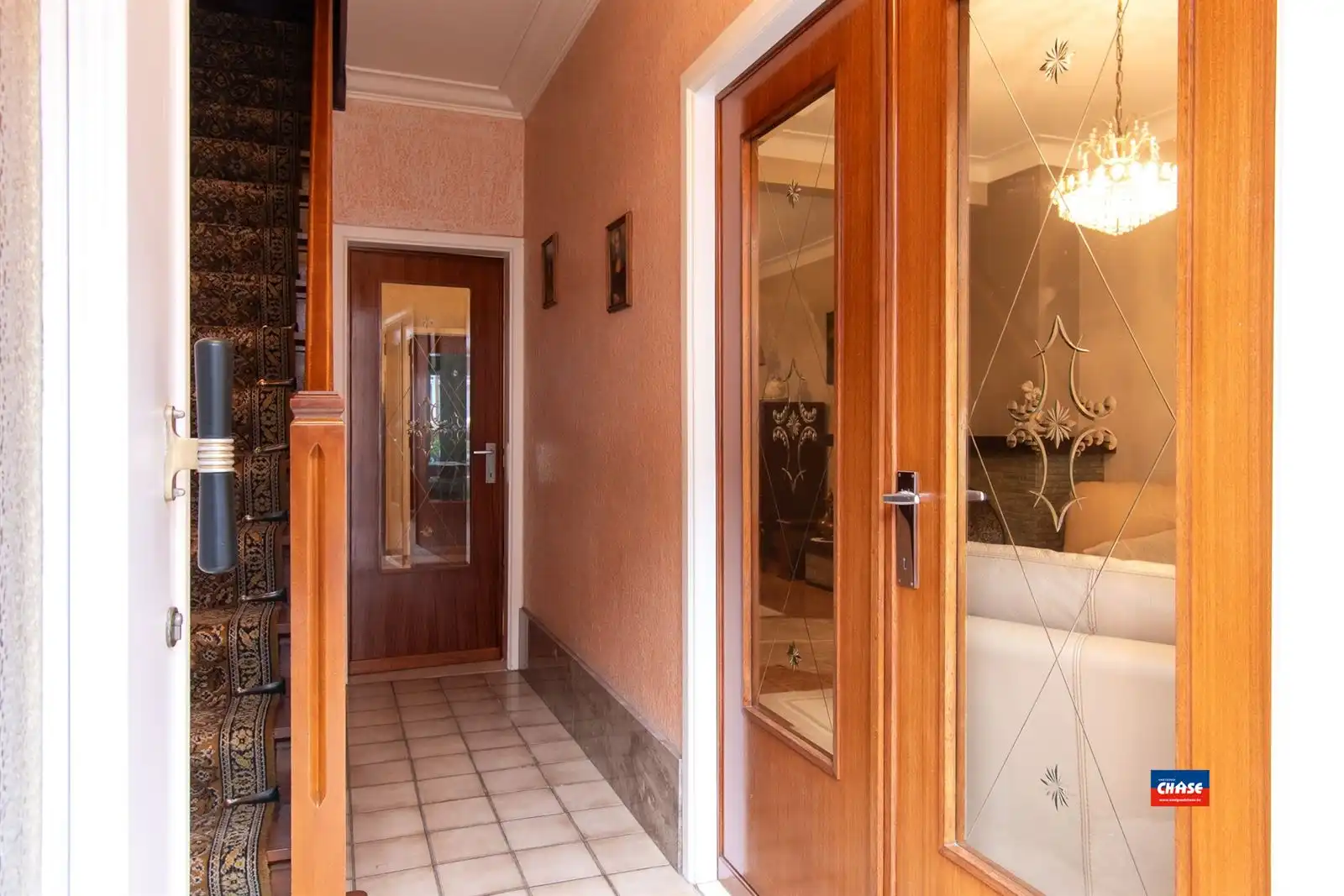 Charmante (op te frissen) rijwoning met 3 à 4 slaapkamers en prachtige tuin foto 19