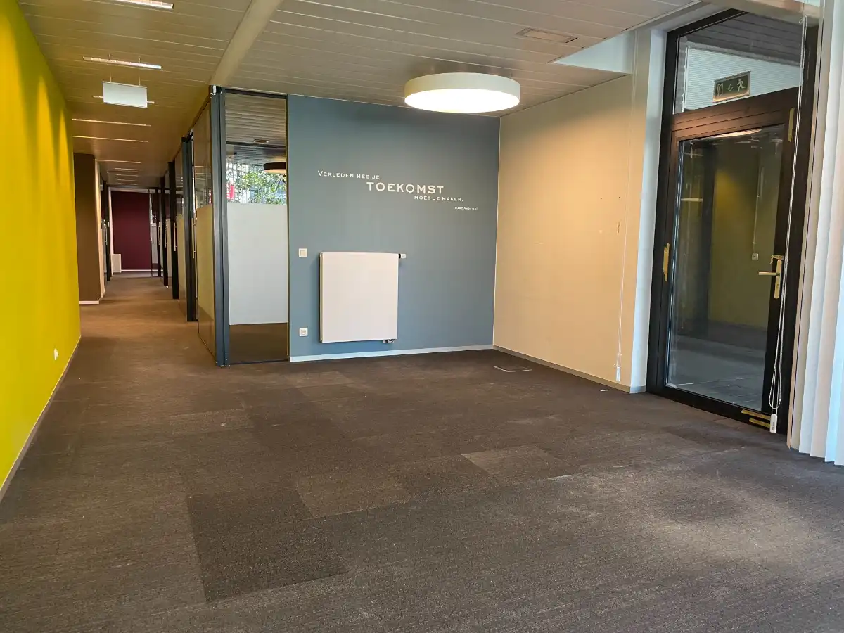 commercieel gelegen KANTOOR / PRAKTIJK foto 7