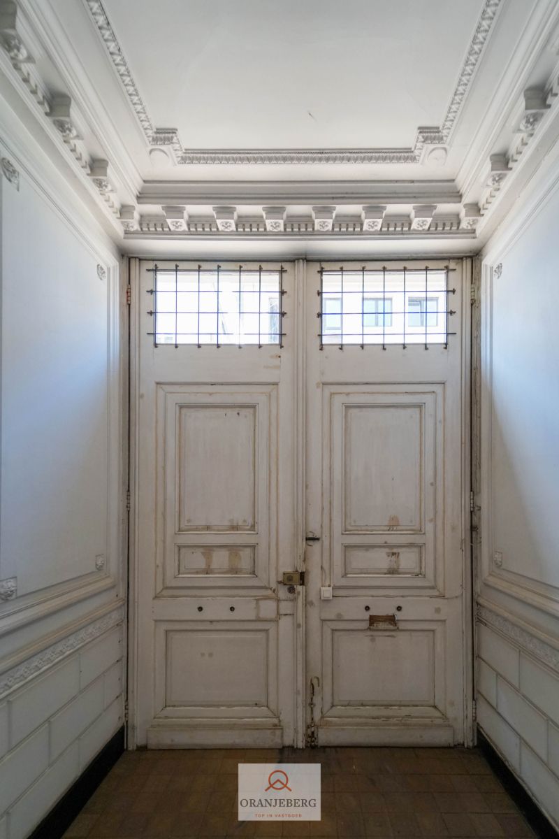 Handelsruimte met authentieke elementen te huur in centrum Gent, aan het Gravensteen foto 21