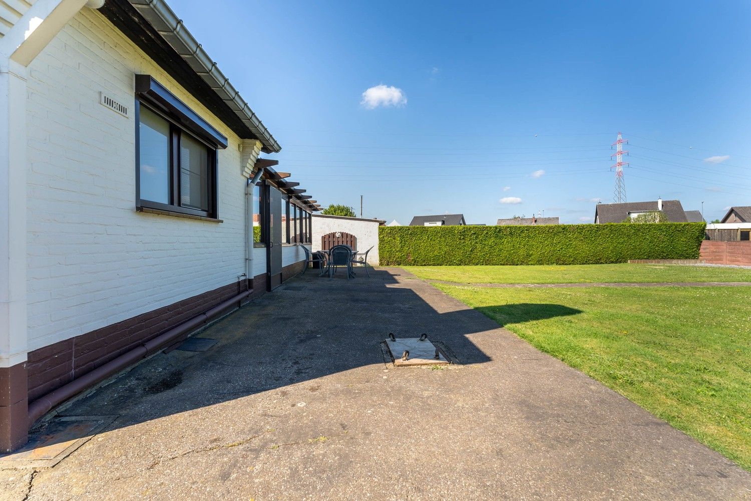 Landelijk gelegen vrijstaande woning op 12a 38ca nabij de Nederlandse grens! foto 32