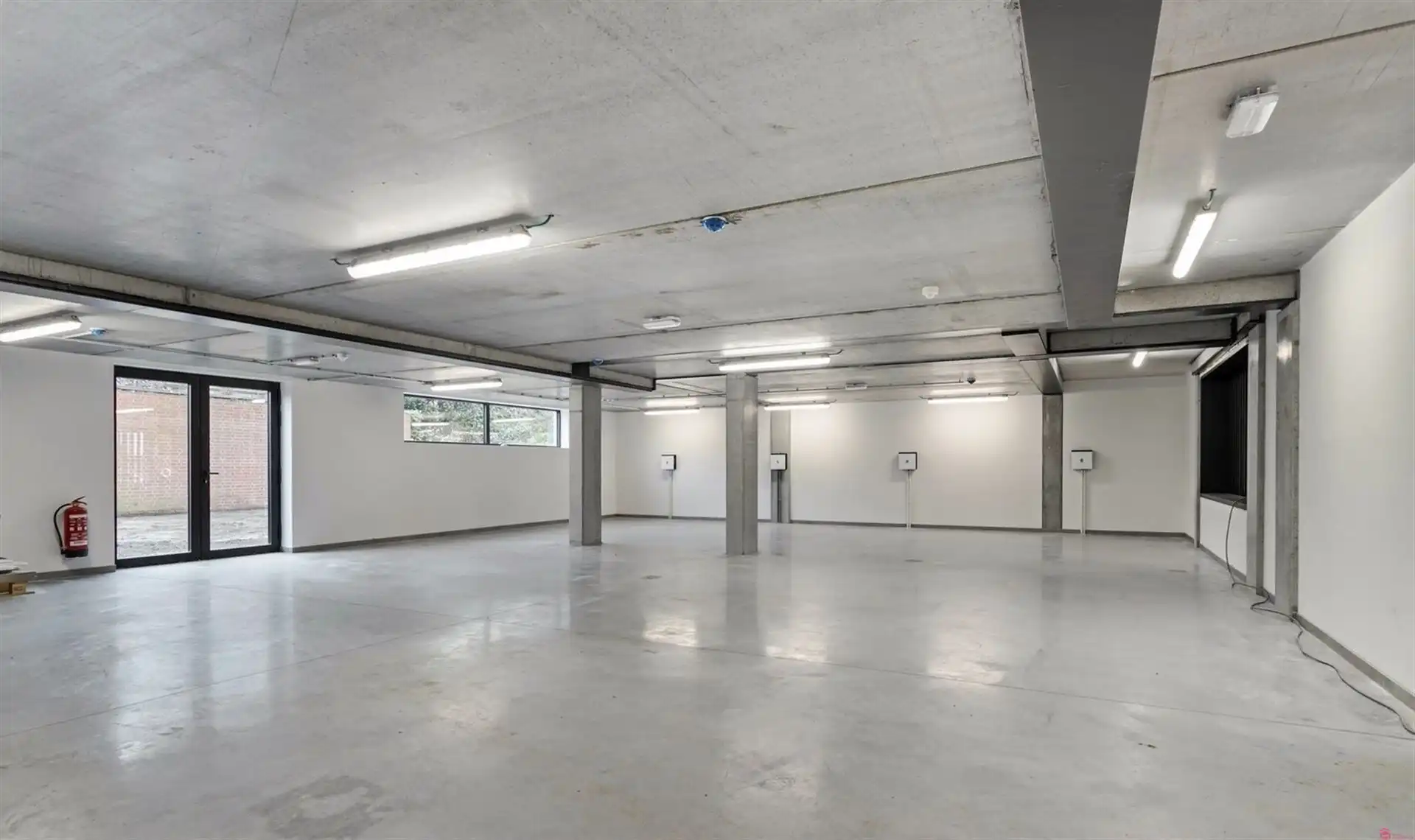 Recent, modern appartement nabij het centrum foto 11