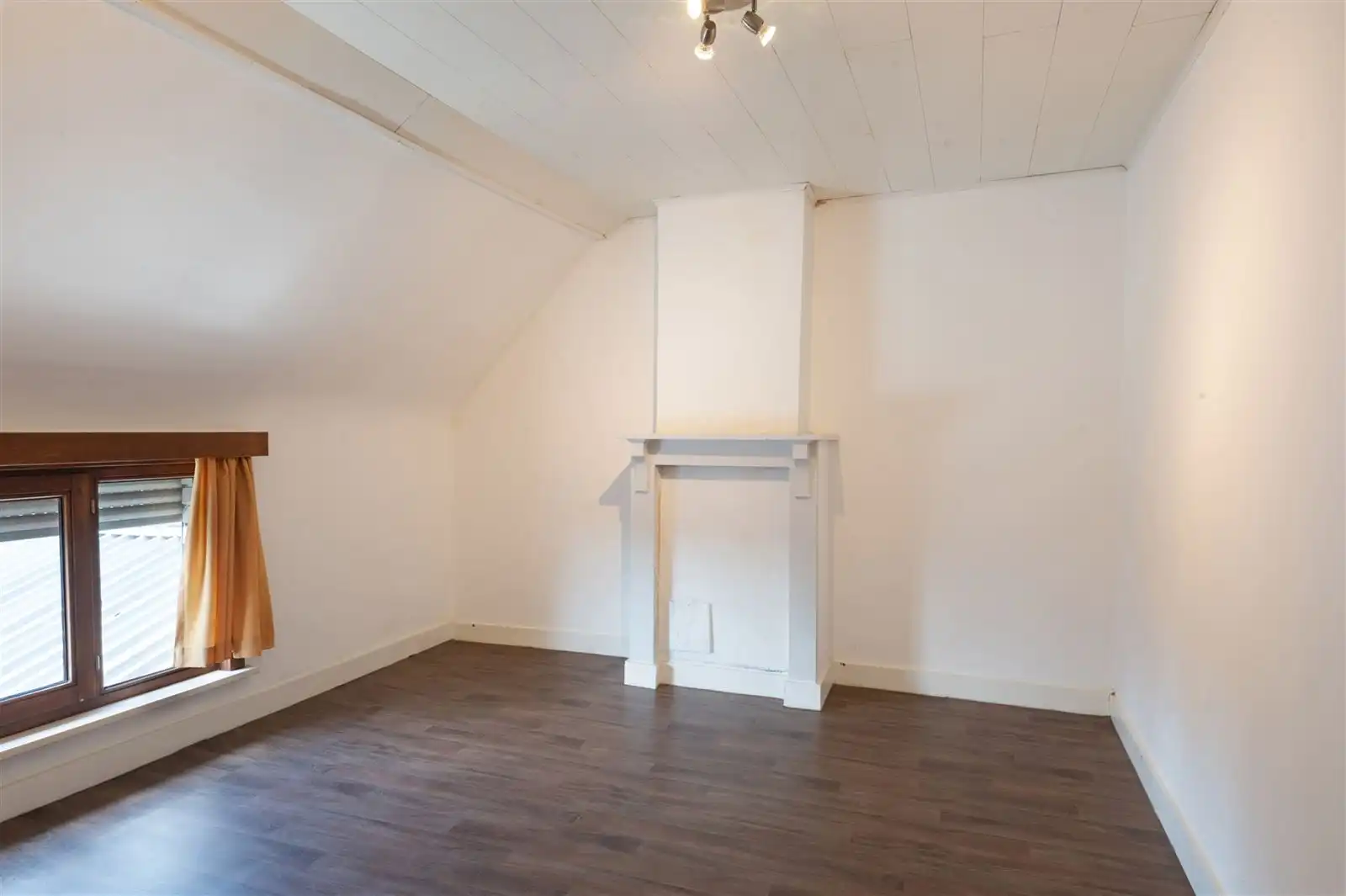 Gesloten bebouwing met tuin in Destelbergen! foto 10