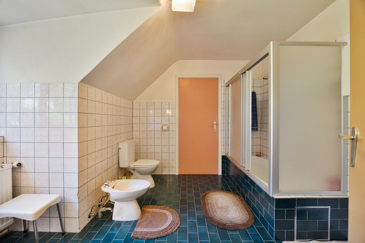 Eigentijdse villa met grote zonnige tuin midden in het groen van Sint-Denijs-Westrem foto 18