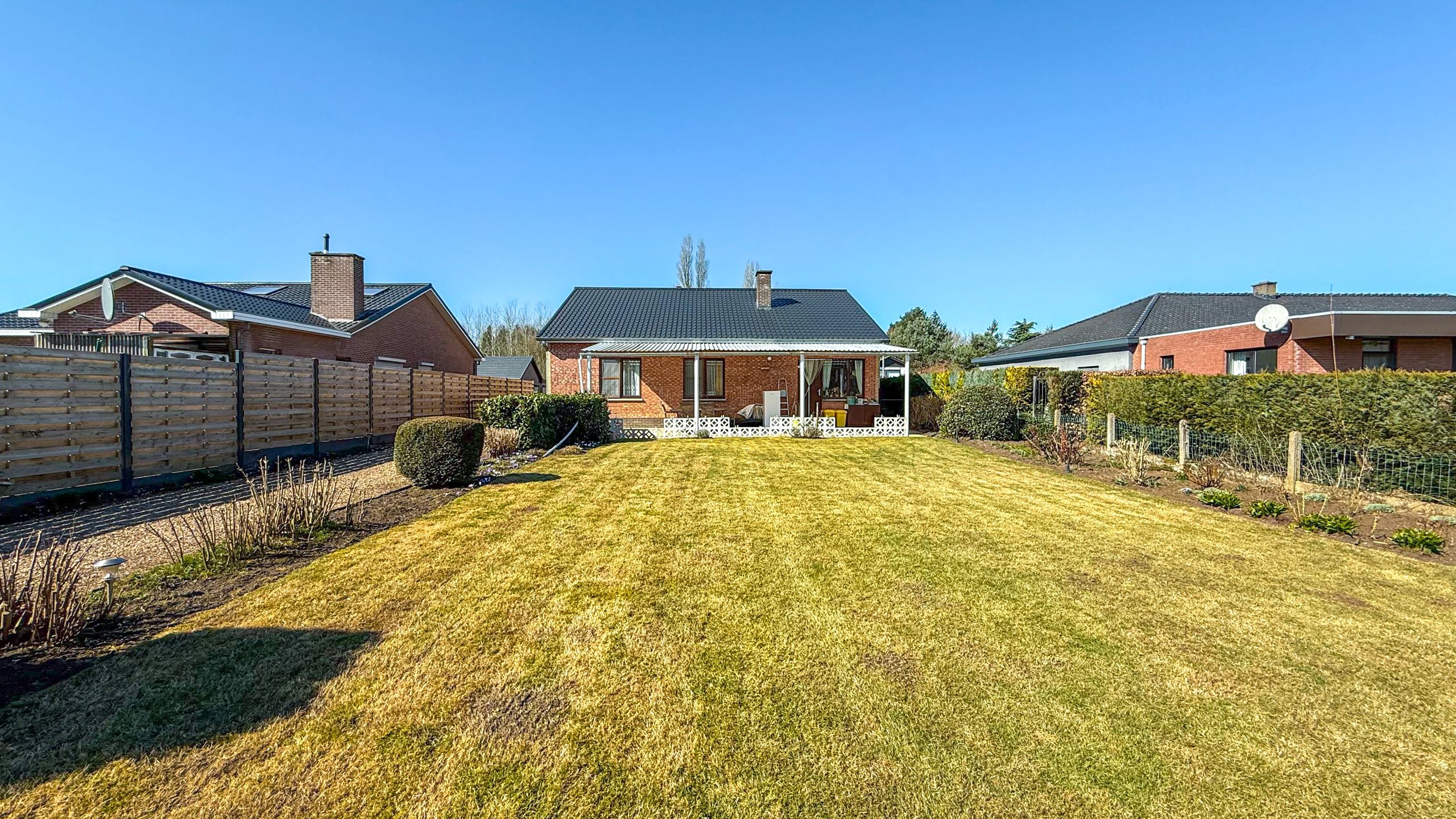 Instapklare bungalow met 3 slaapkamers in Heusden-Zolder! foto 28