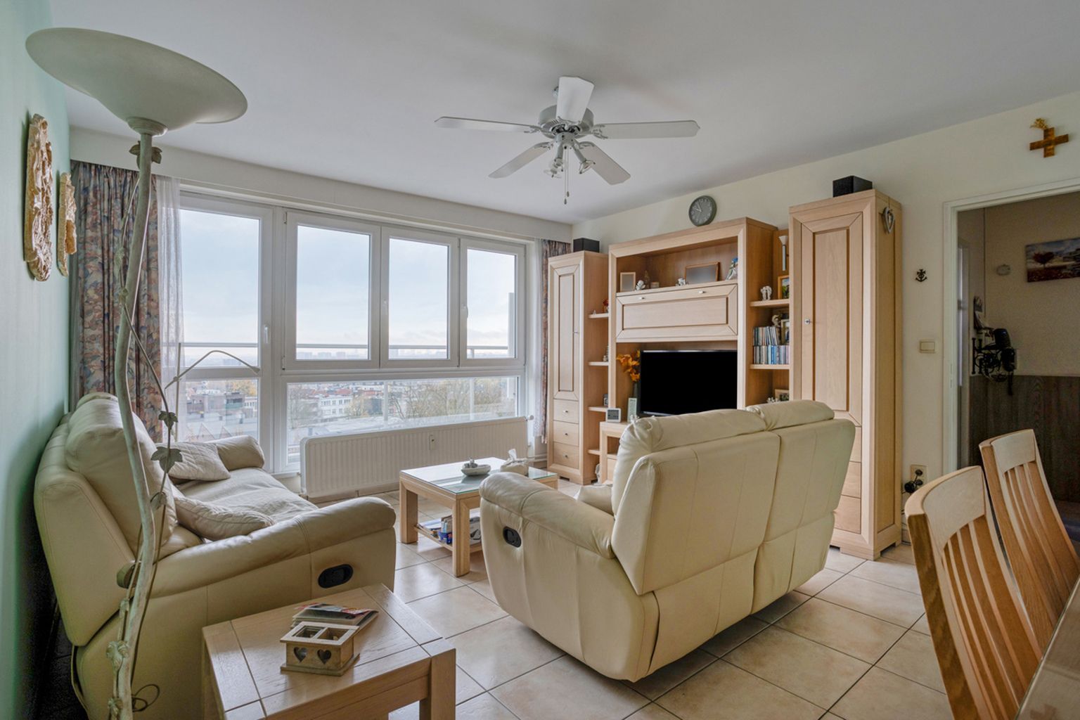 Instapklaar en onderhouden 2-slaapkamer appartement foto 4