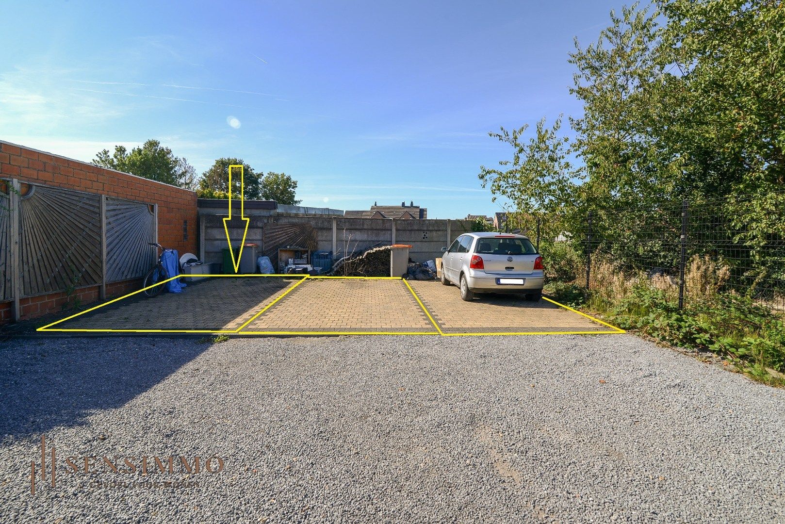 Mooie afgewerkt triplex met 3 slaapkamers, terras en parking foto 18