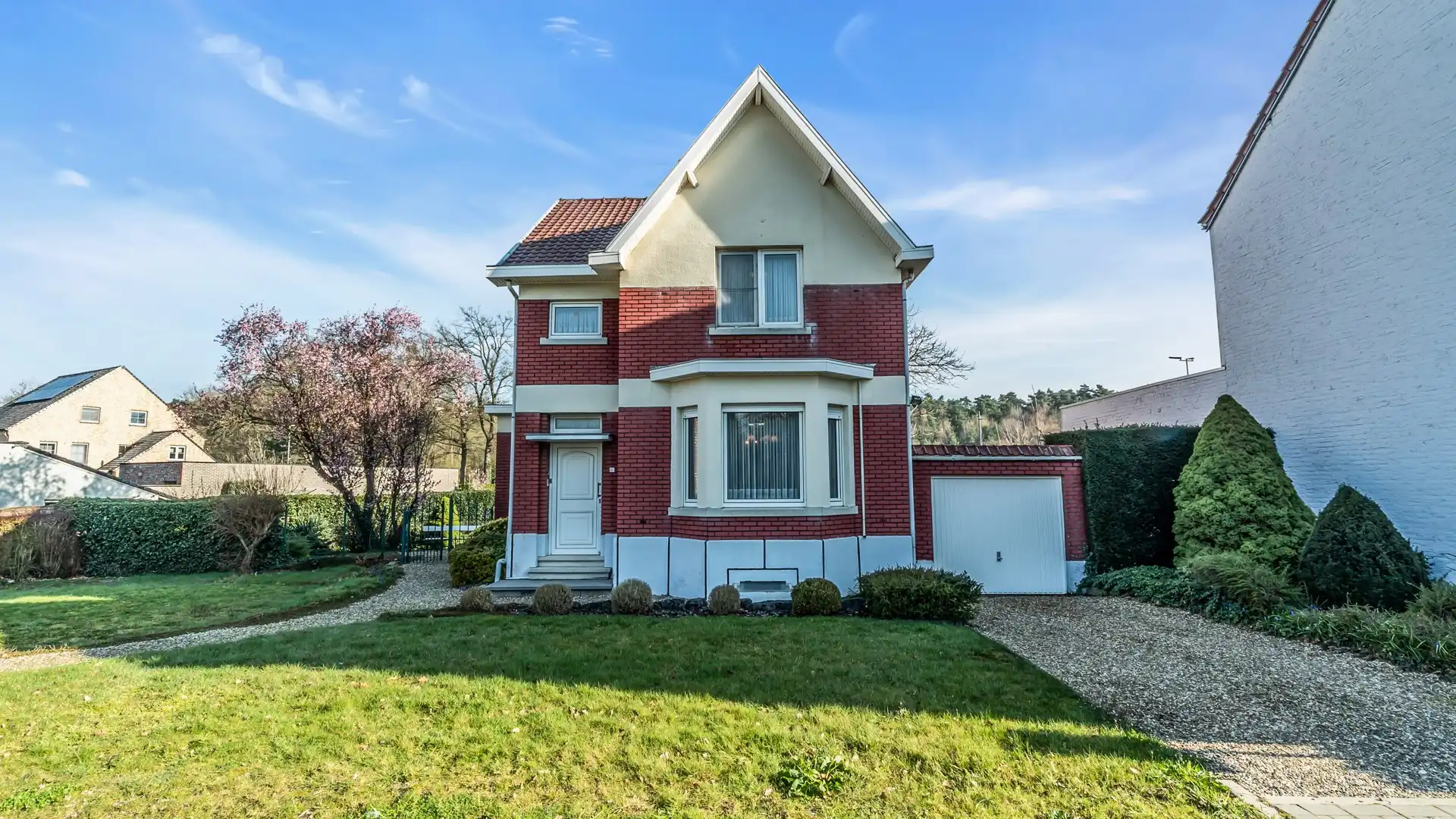 Hoofdfoto van de publicatie: Karaktervolle open bebouwing op 10a 40 ca in As