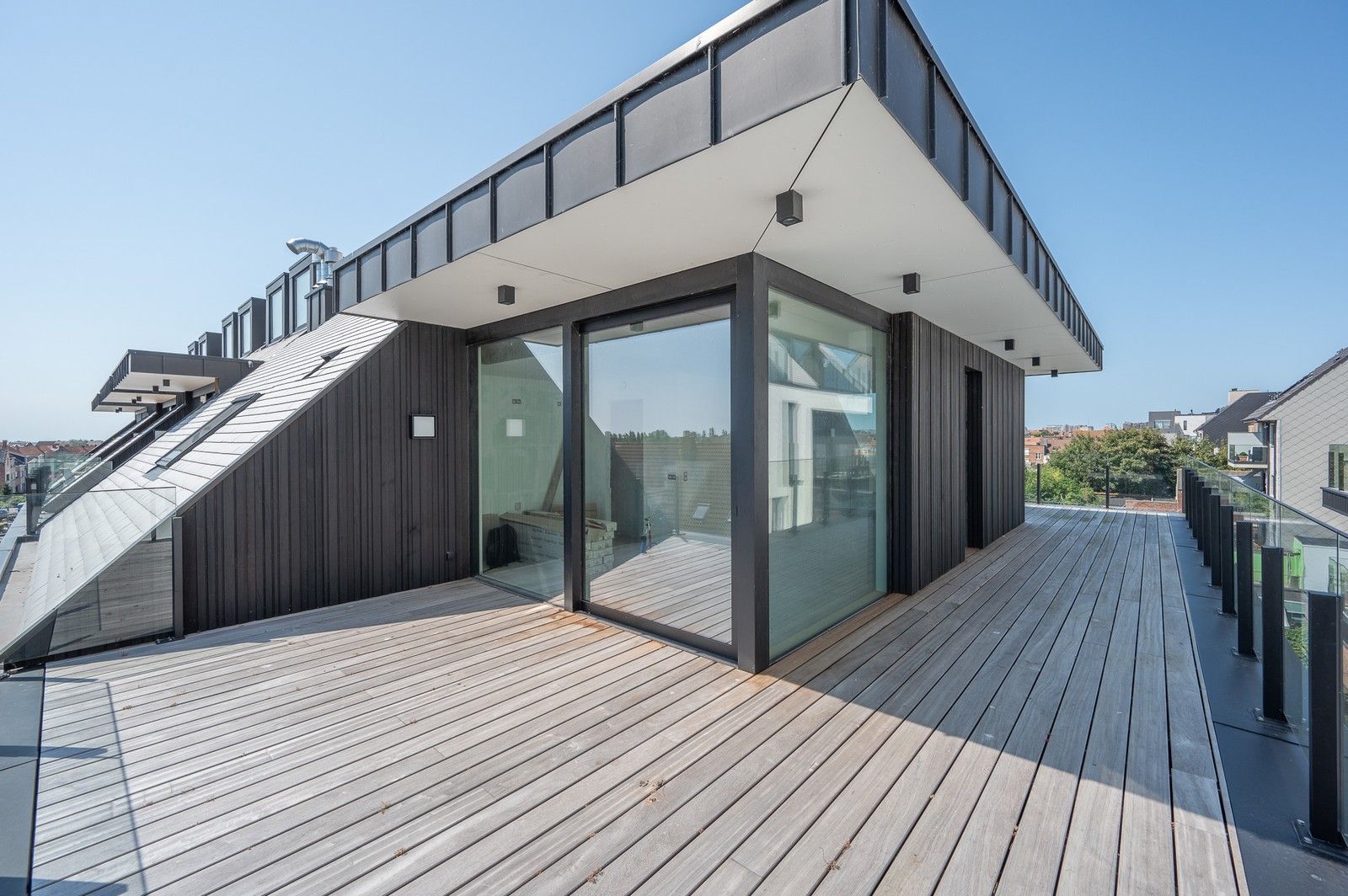 TOPappartement aan met 3 slpks, 2 badks en 2 FANTASTISCHE terrassen! foto 2
