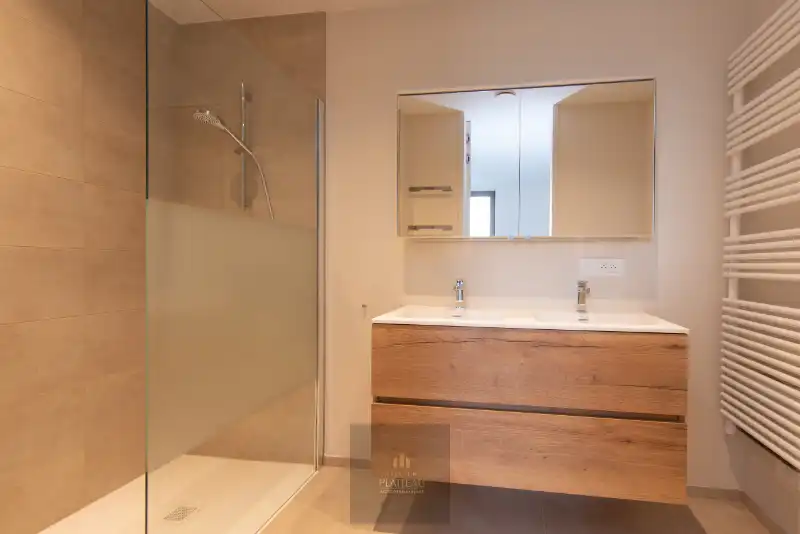 Nieuwbouwappartement met 3 slaapkamers & garagebox op bevoorrechte toplocatie! foto 24