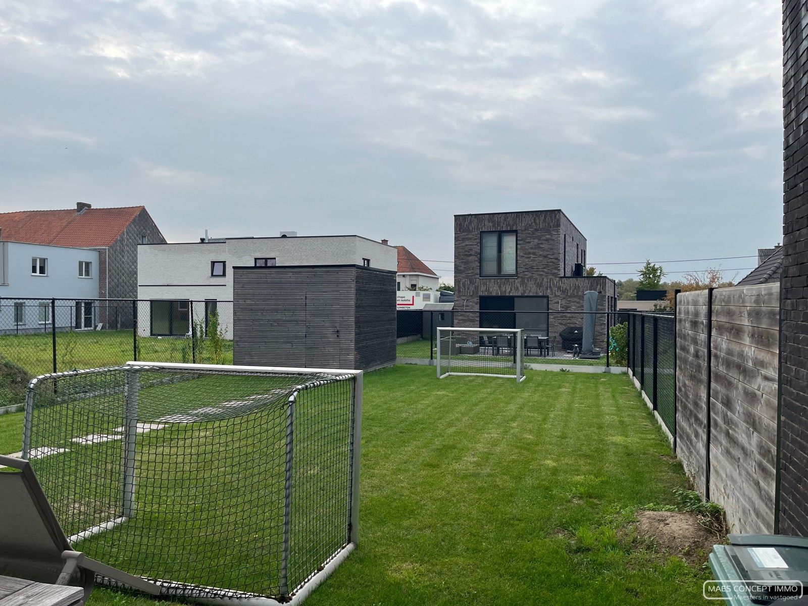 Halfopen nieuwbouwwoning te huur in Oudenaarde met zuidgerichte tuin foto 13