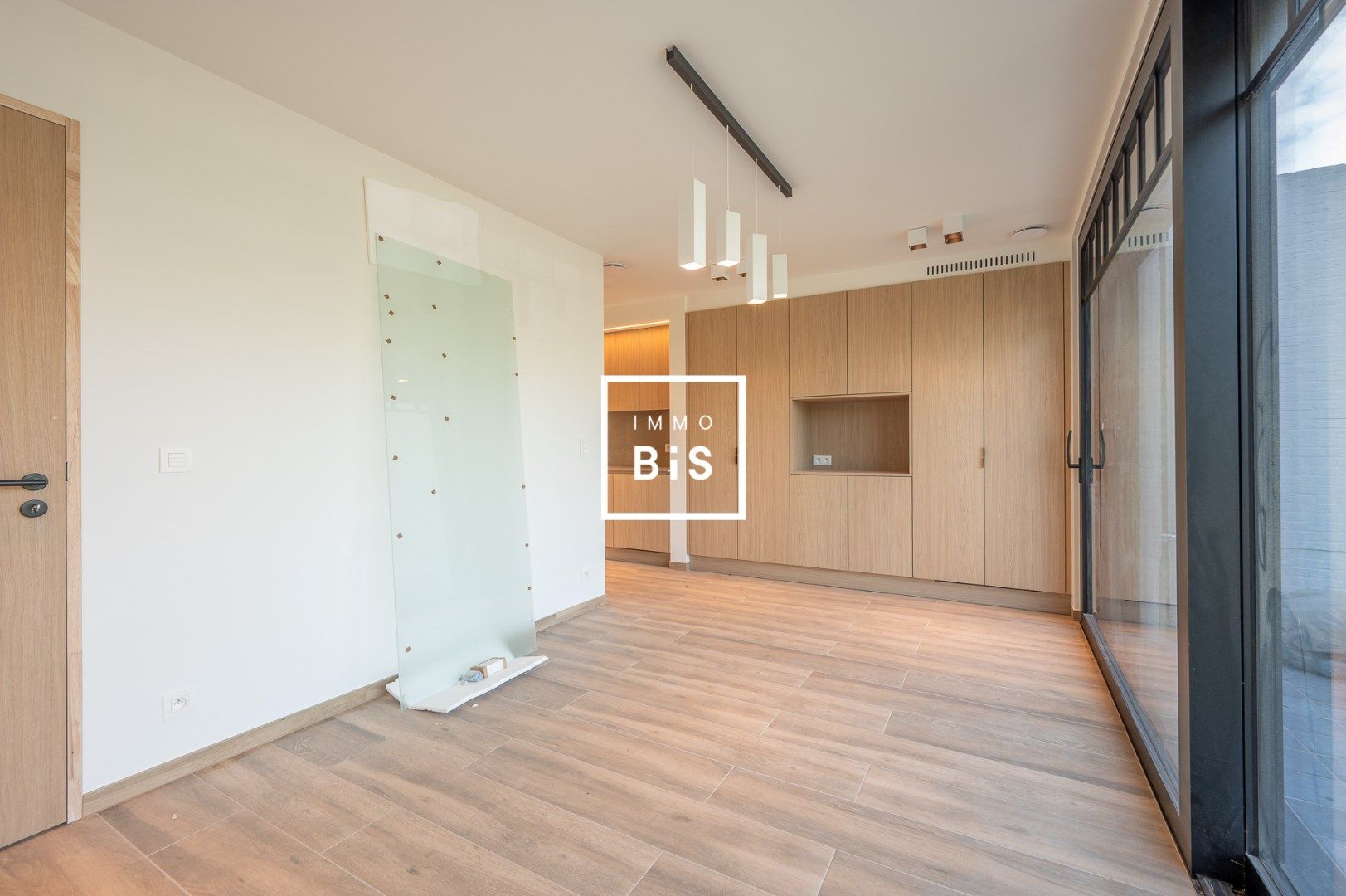Prachtig afgewerkte hoekwoning, zeer rustig gelegen nabij het centrum foto 5