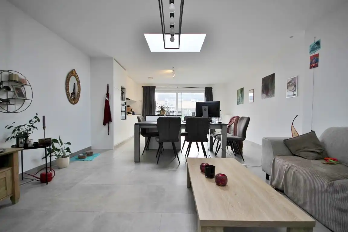 Rustig gelegen woning met 2 slaapkamers en ruime tuin foto 2