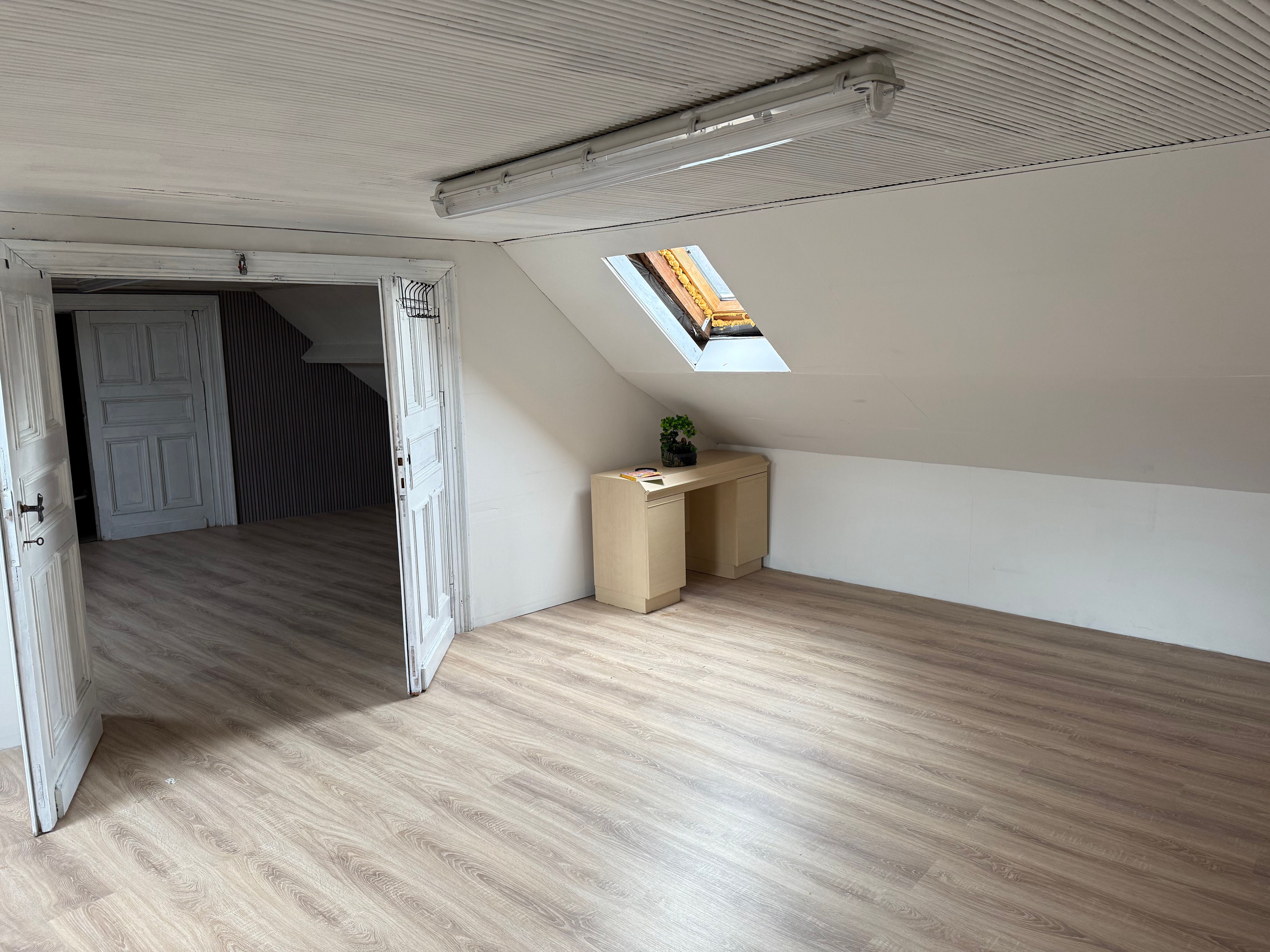 Te huur : Handelspand met woonst foto 10