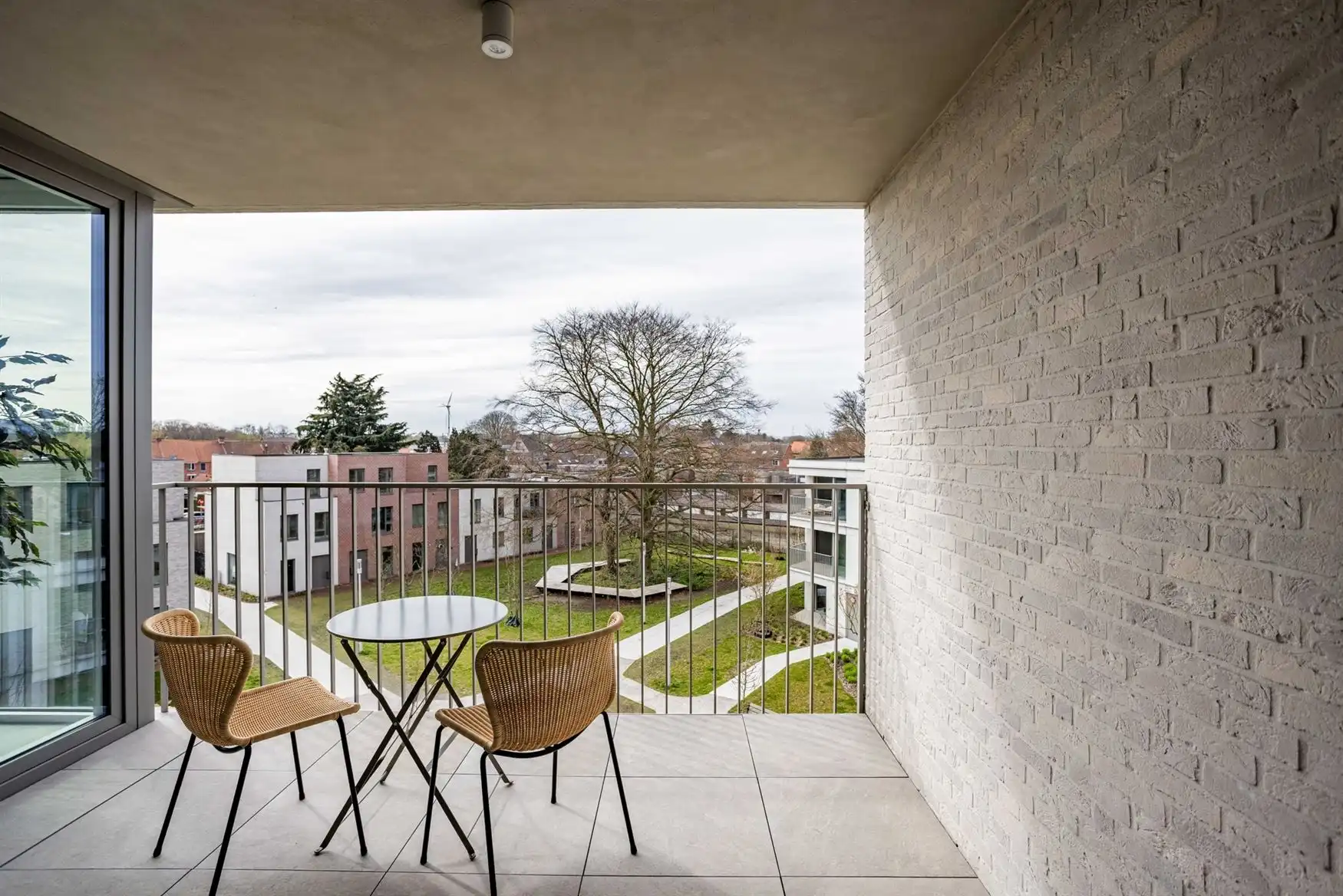 Instapklaar penthouse met terras aan Louisapark in Eeklo foto 11
