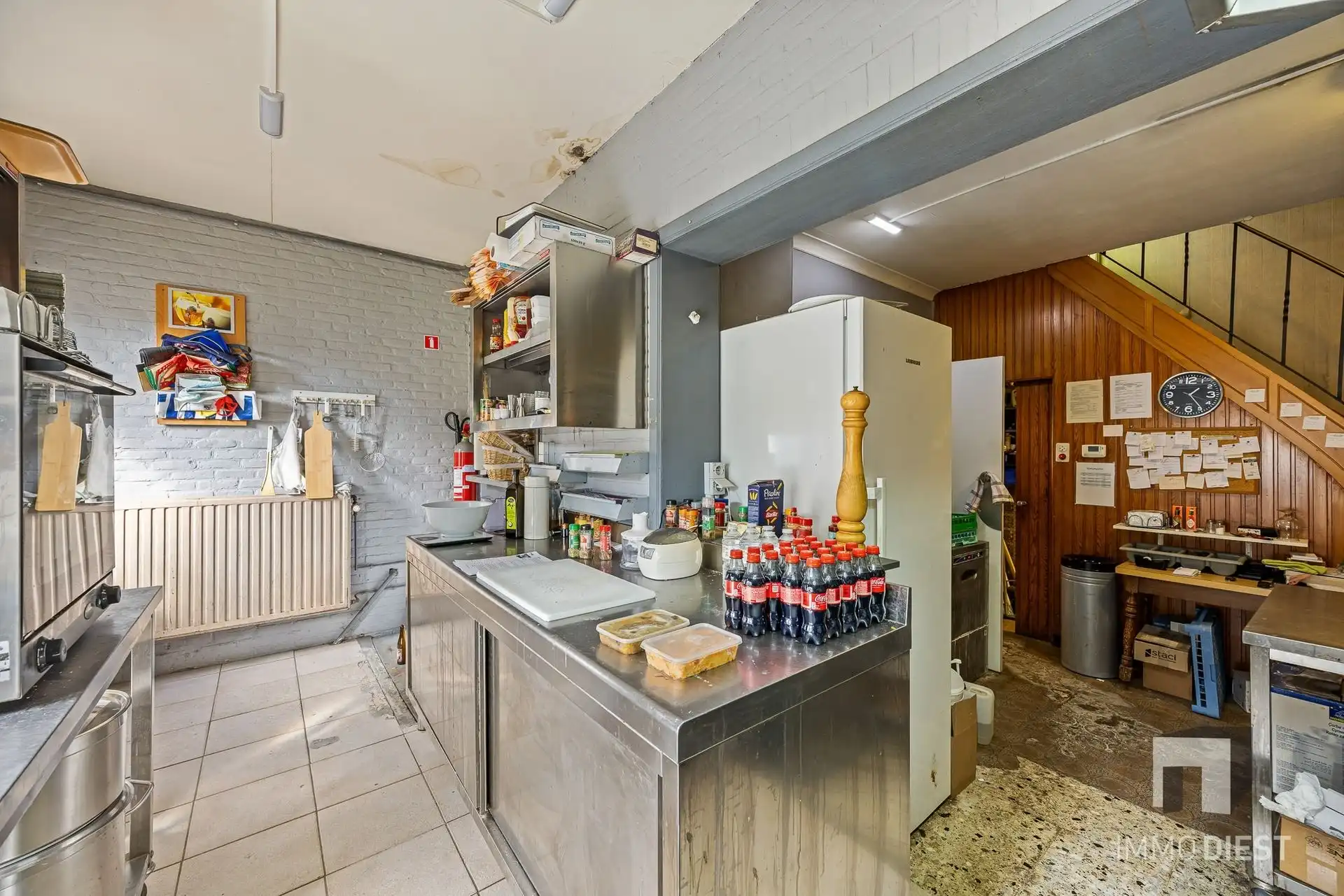 Vroegere café met woning met 4 ruime slaapkamers foto 30