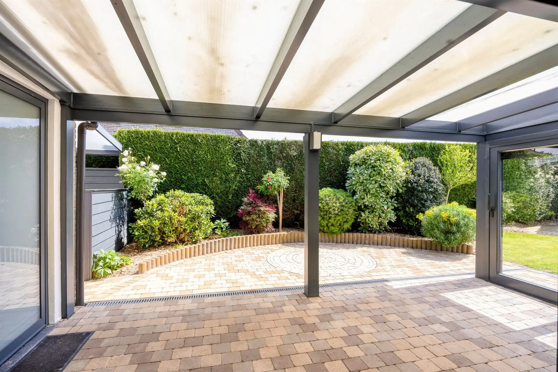 Instapklare laagbouwwoning met 3 slaapkamers en garage foto 12