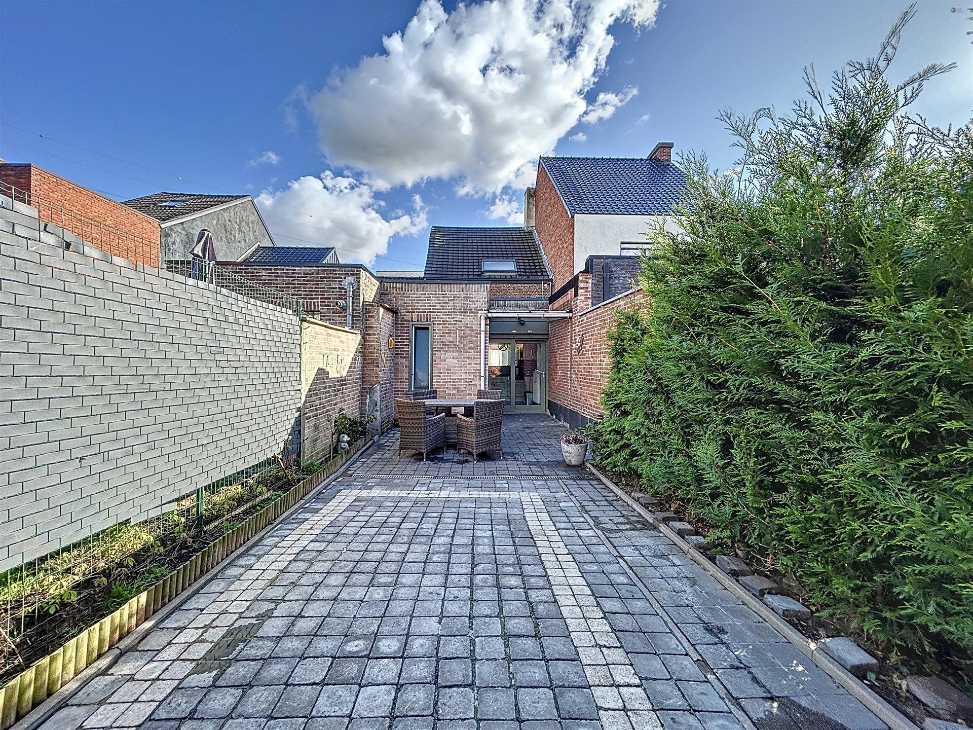 instapklare gezinswoning met garage op toplocatie foto 7