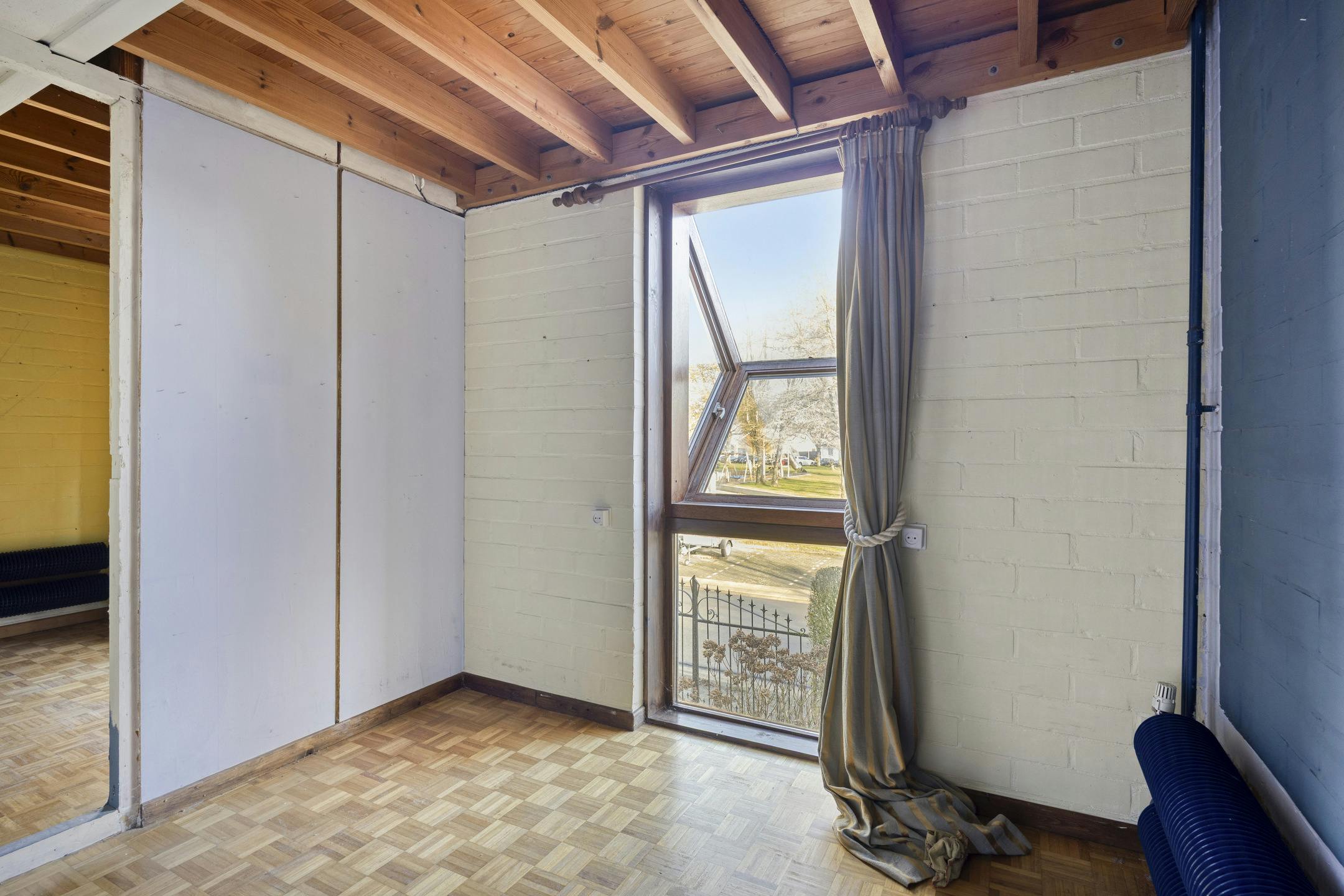 Halfopen bebouwing te Koop met 5 slaapkamers te Kalmthout! foto 17