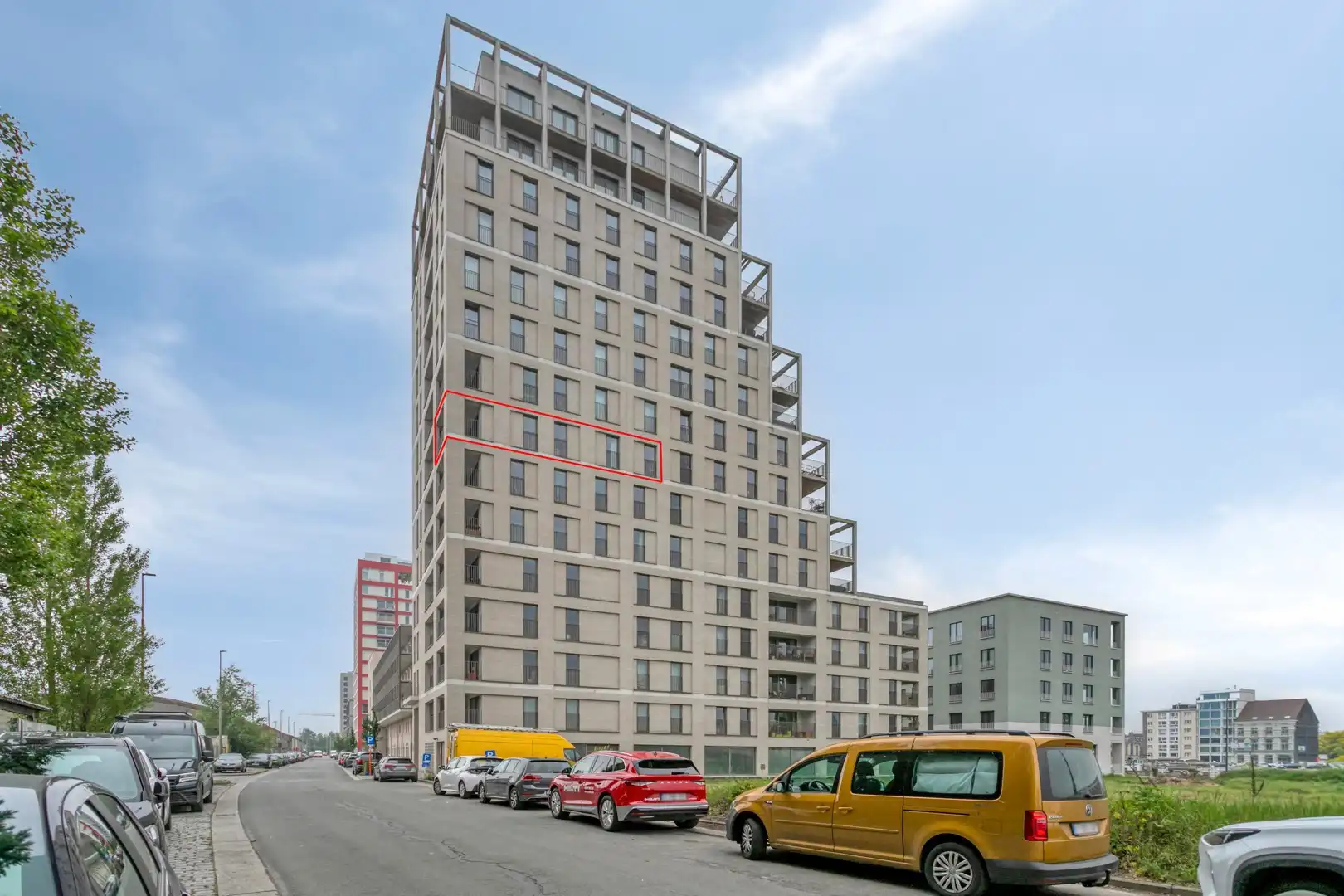 Stijlvol appartement met terras op toplocatie foto {{pictureIndex}}
