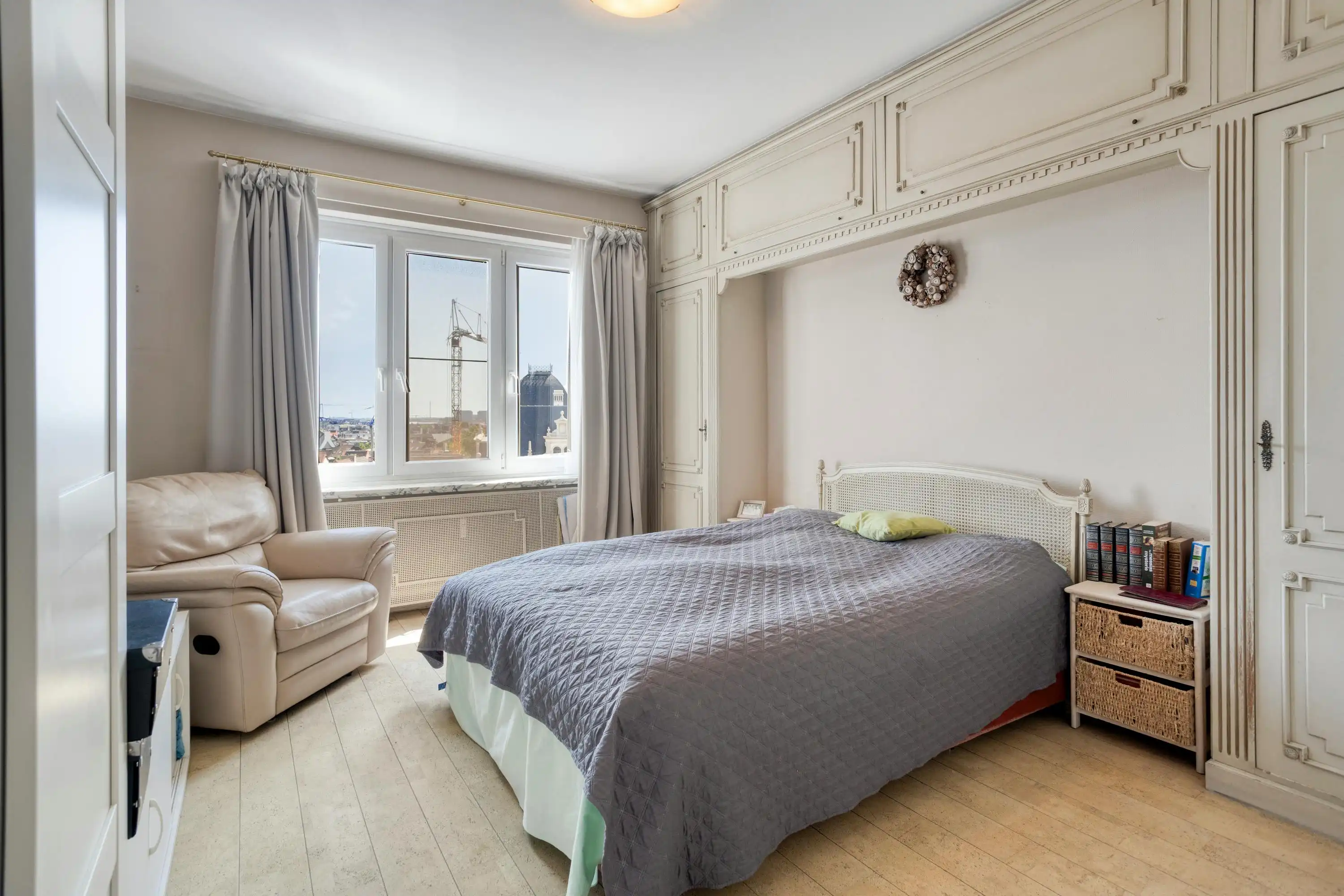 Ruim appartement (ca. 146m²) te koop aan de Italiëlei in Antwerpen foto 19