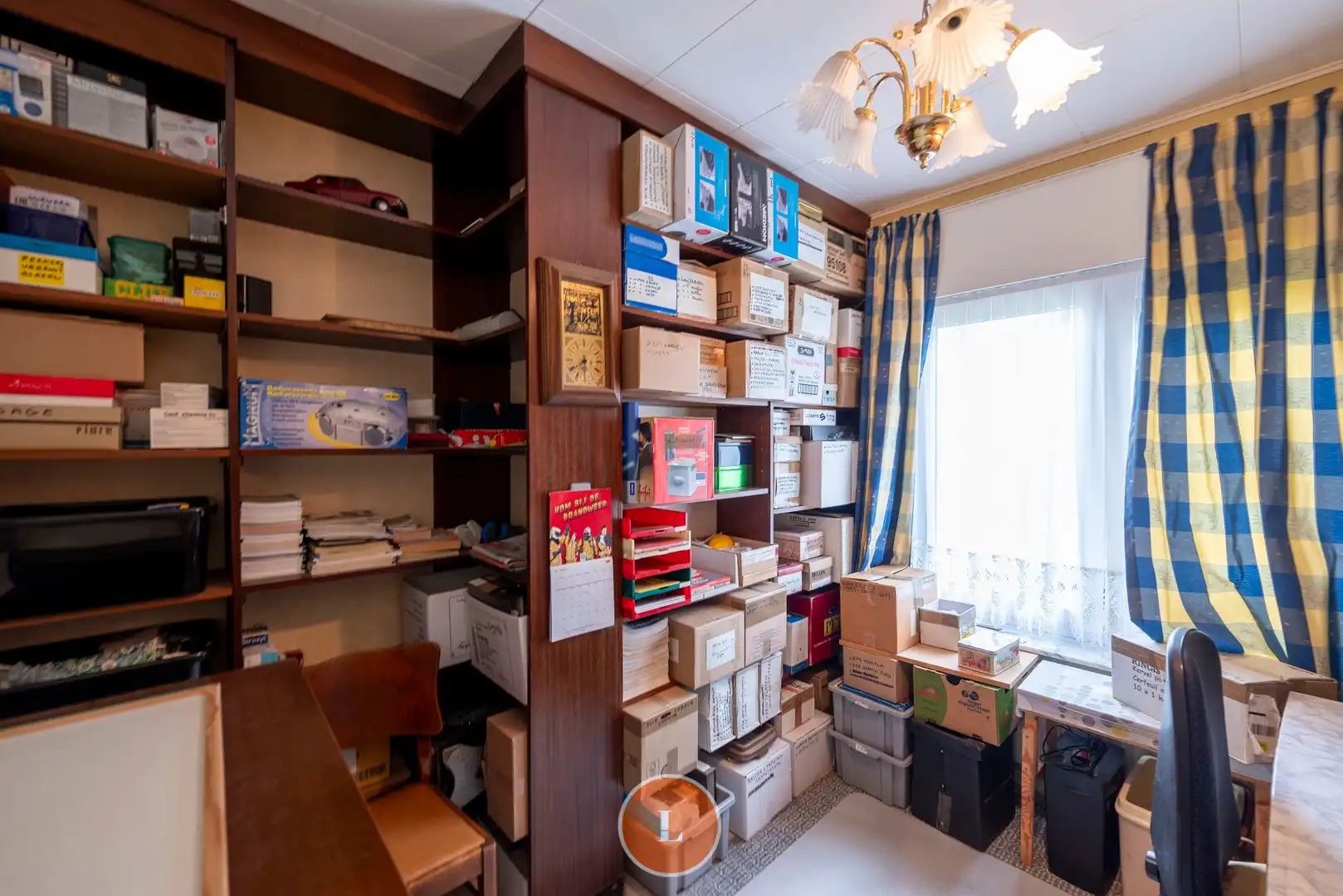 Te koop bungalow met 4 slaapkamers en ruime garage in rustige buurt foto 17