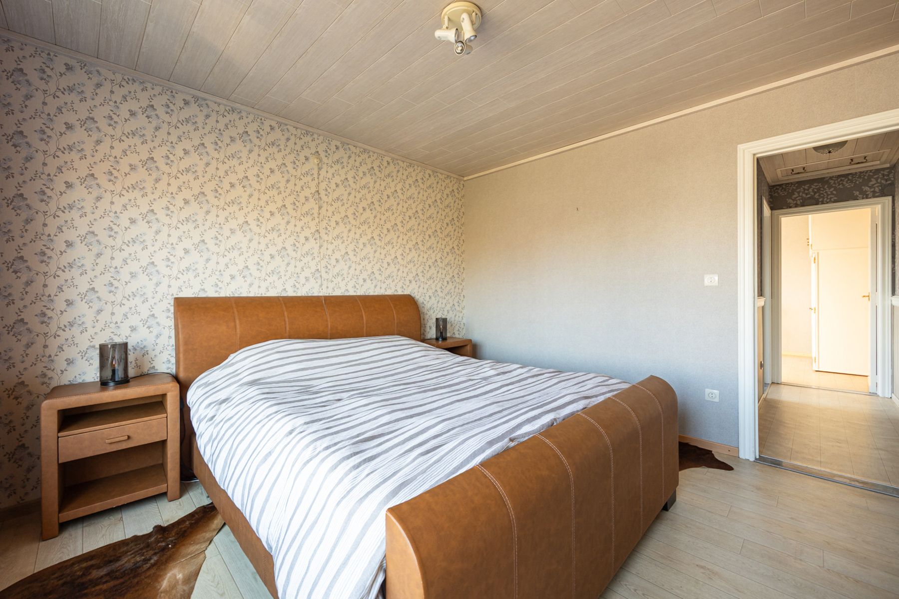 Rustig gelegen woning met 3 slaapkamers en garage. foto 18