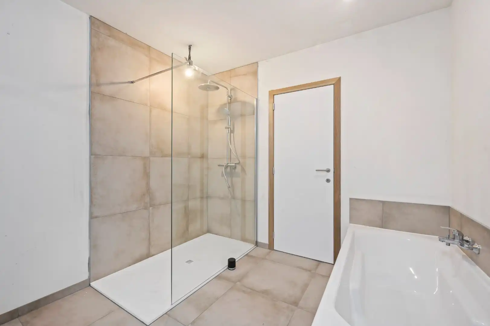 NIEUWBOUWAPPARTEMENT MET EPC A, 3 SLPKS EN 2 ZONGERICHTE TERRASSEN foto 8