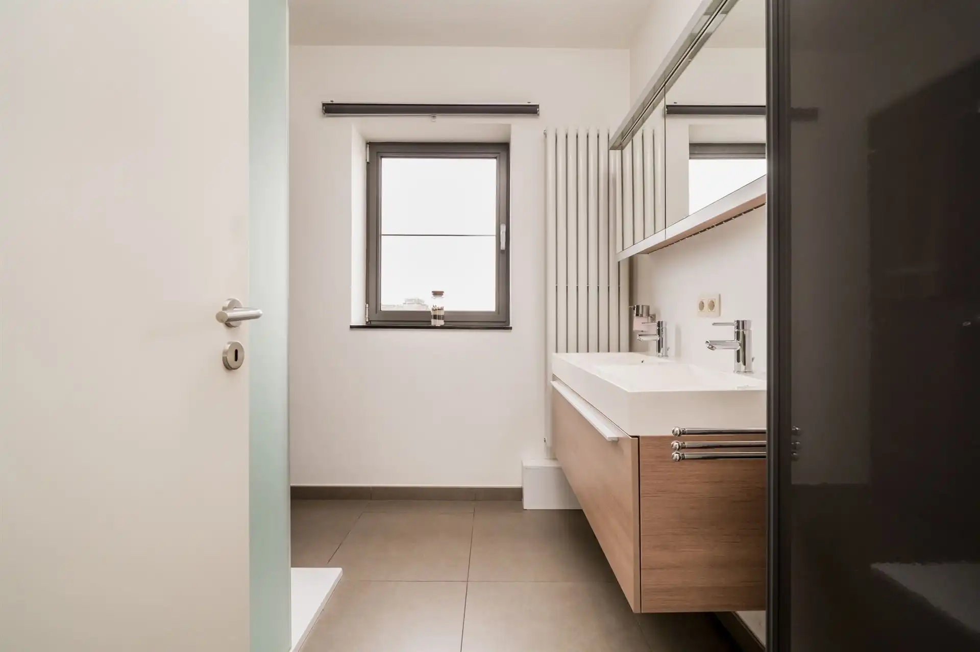 Ruim app op toplocatie met autostaanplaats (+€ 30.000) foto 9