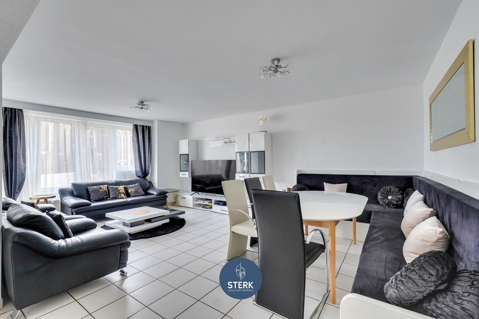 APPARTEMENT MET 3 SLPKS IN HET HARTJE VAN LANAKEN !  foto 2