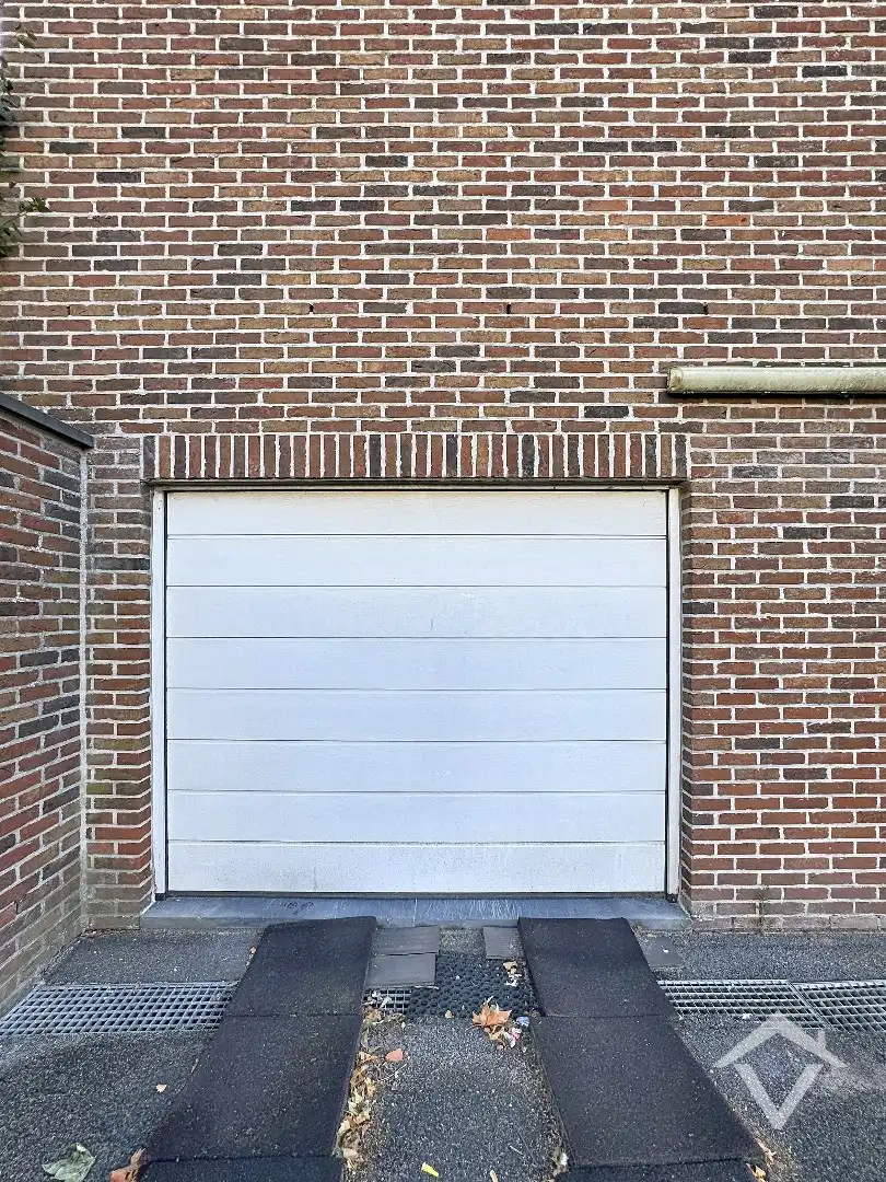 Instapklaar appartement van 98m² met ruime garage op topligging te Harelbeke foto 23