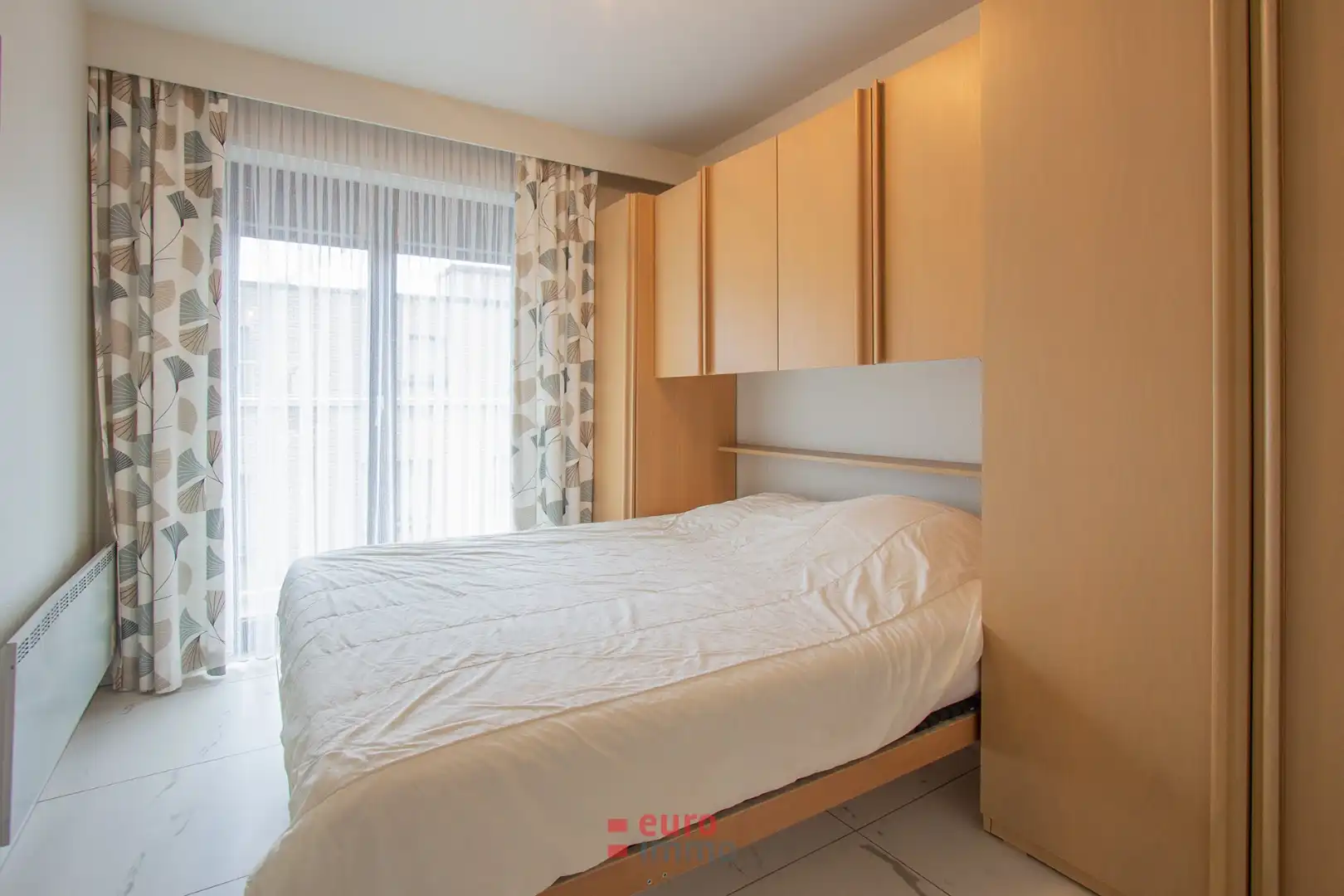 Lichtrijk appartement centraal op de Zeedijk van Nieuwpoort! foto 7