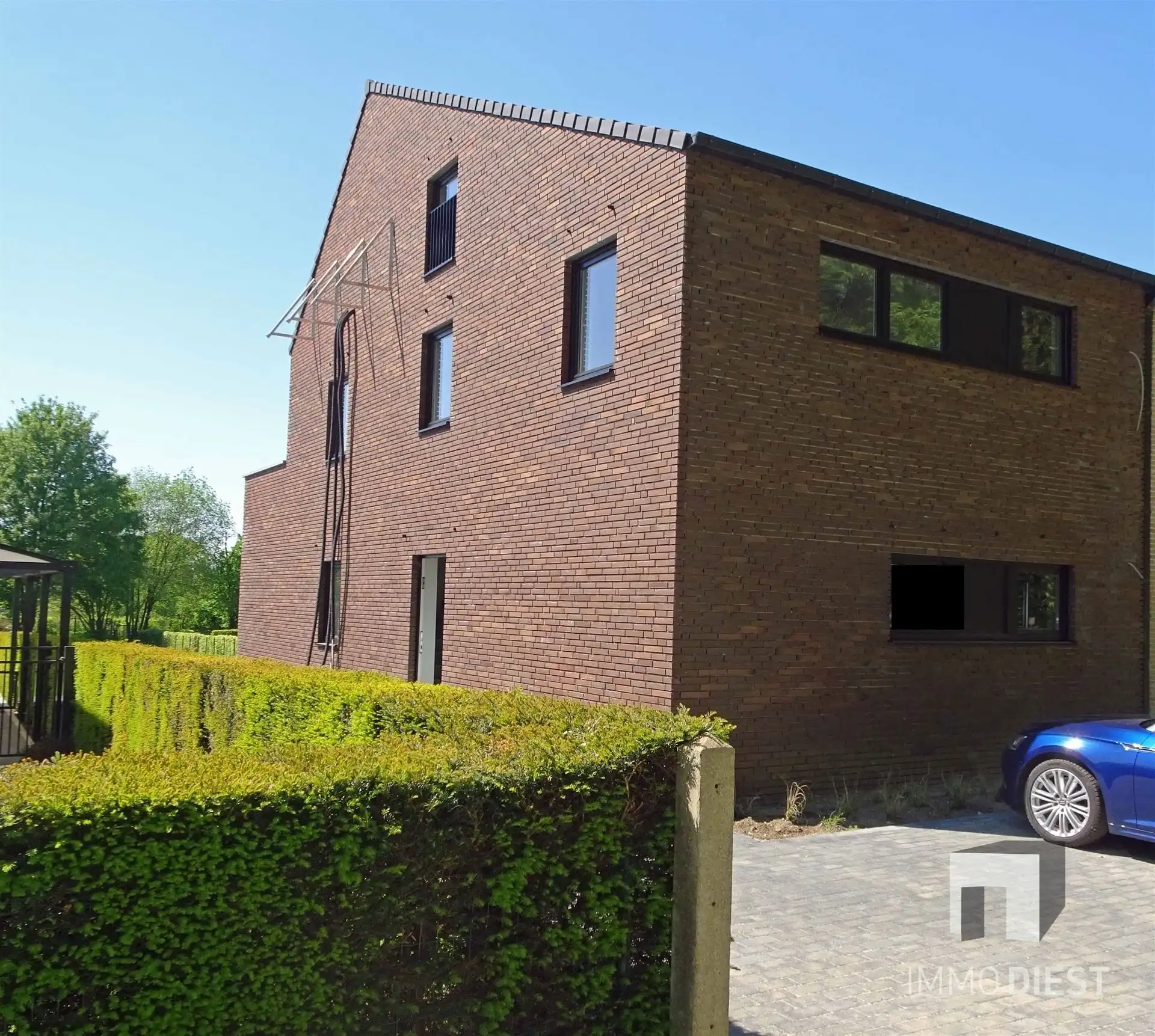 Duplex appartement in groene omgeving foto {{pictureIndex}}