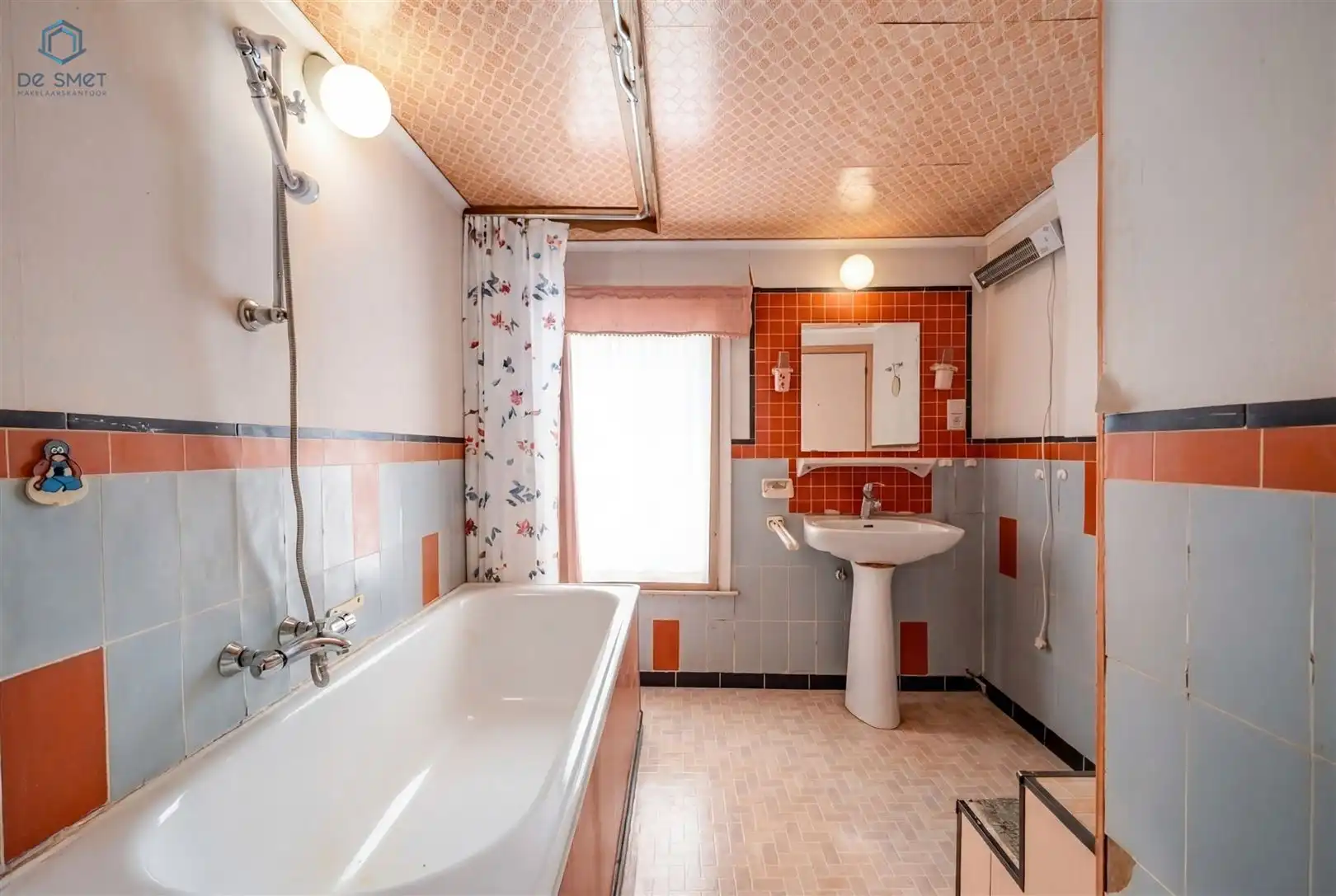 Te renoveren woning met 5 slaapkamers, garage en ruime tuin in het landelijke Viane foto 25