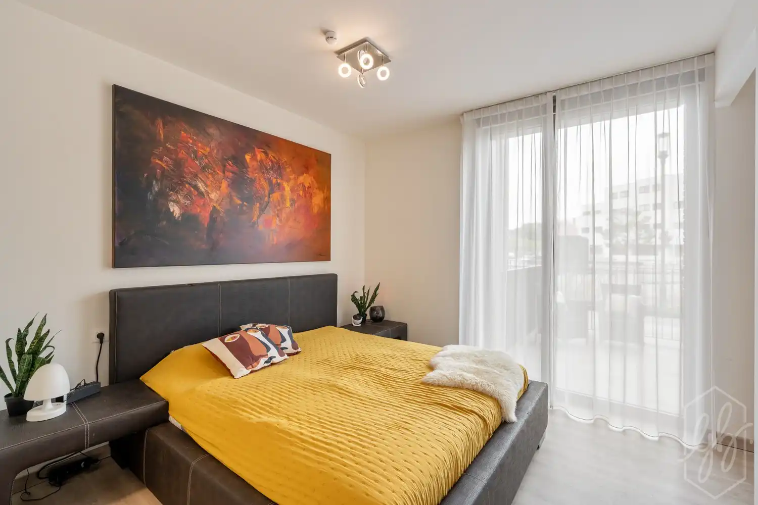 Exclusief, instapklaar appartement met ruim terras in Quartier Bleu foto 9