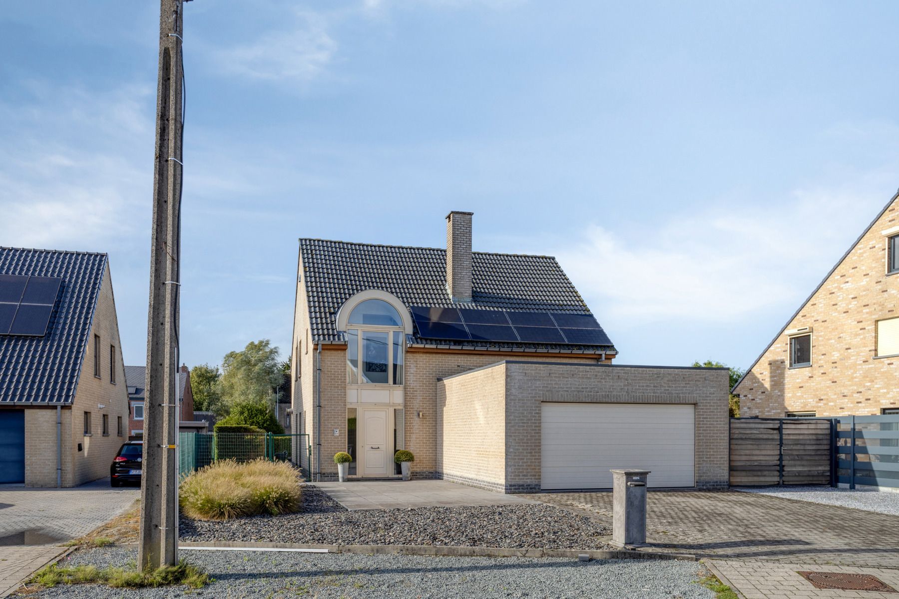 Landelijk gelegen ruime villa op 11a foto {{pictureIndex}}