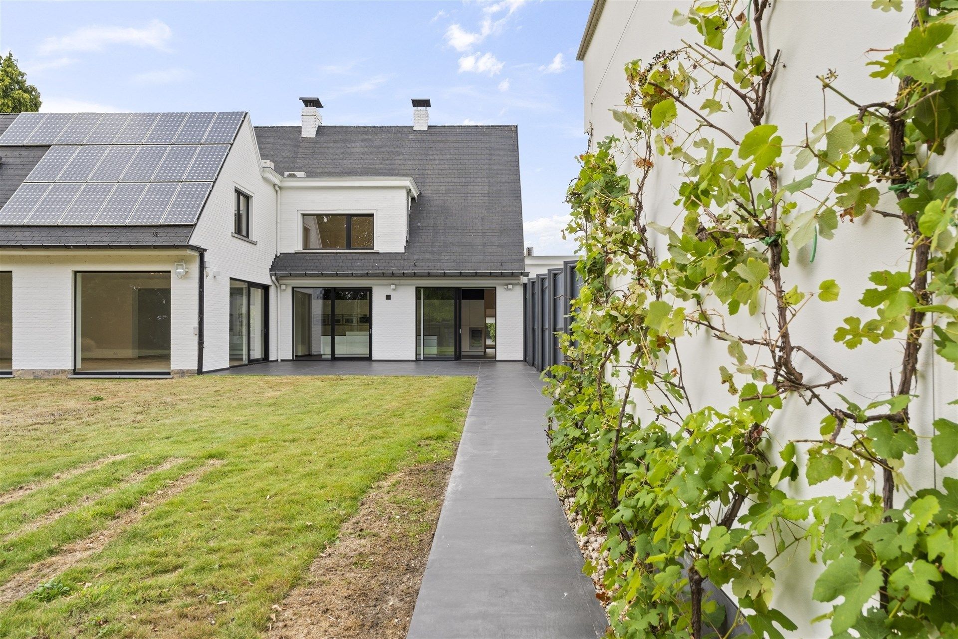 Ruime moderne villa met alle luxe op 5.176m² foto 29