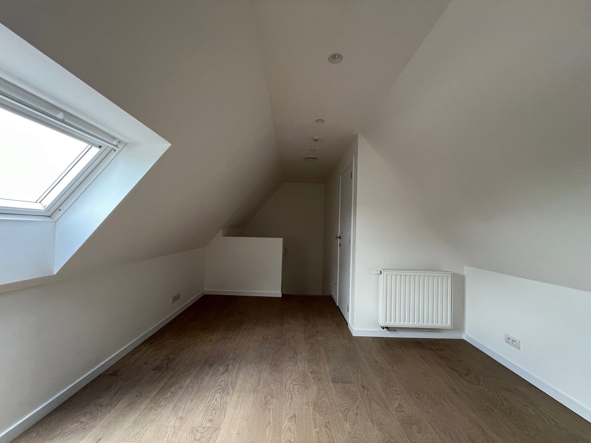 Nieuwbouwwoning met 4 slaapkamers en garage foto 9