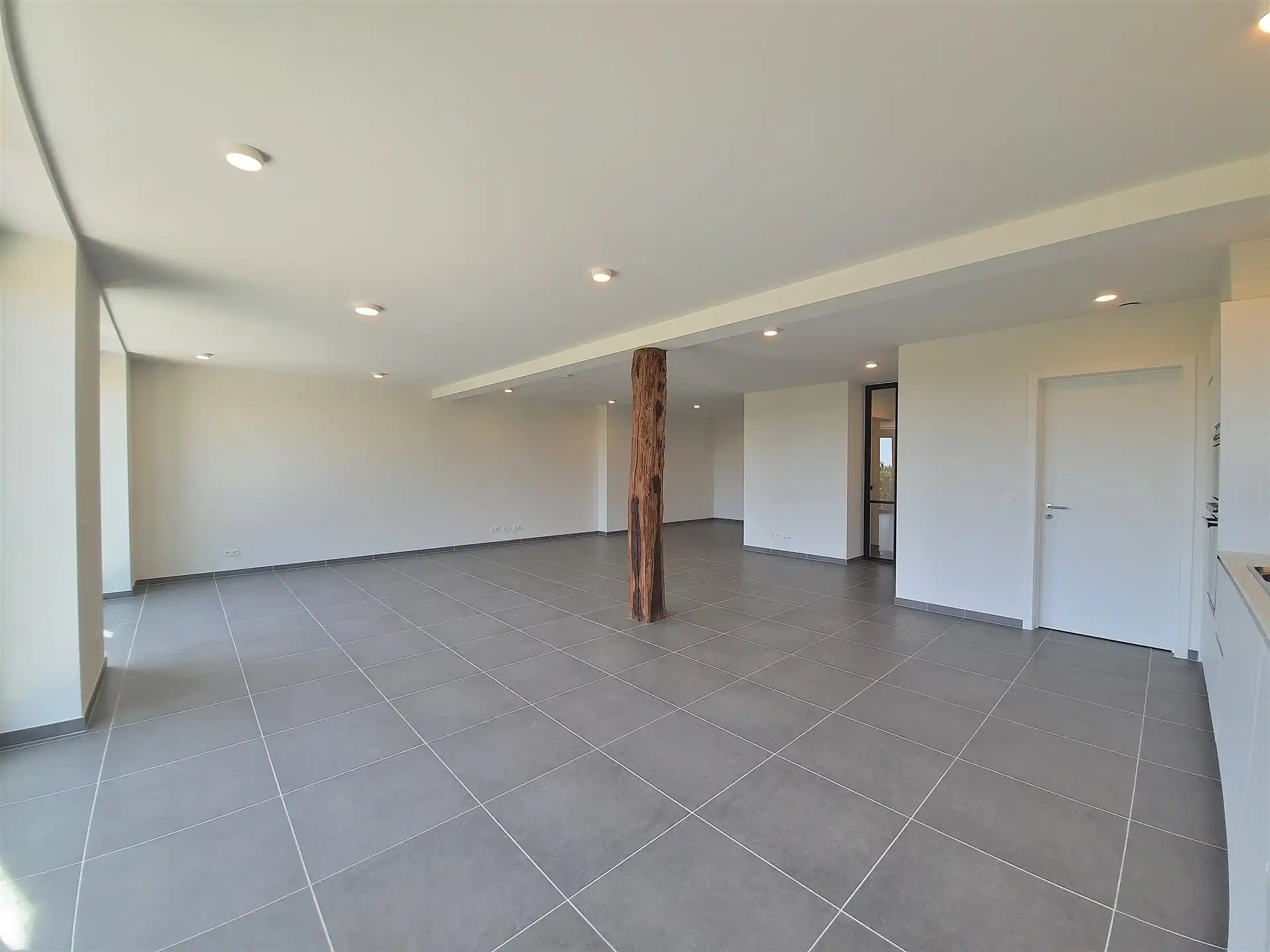 Nieuwbouw woning met 3 slaapkamers en tuin op toplocatie foto 7